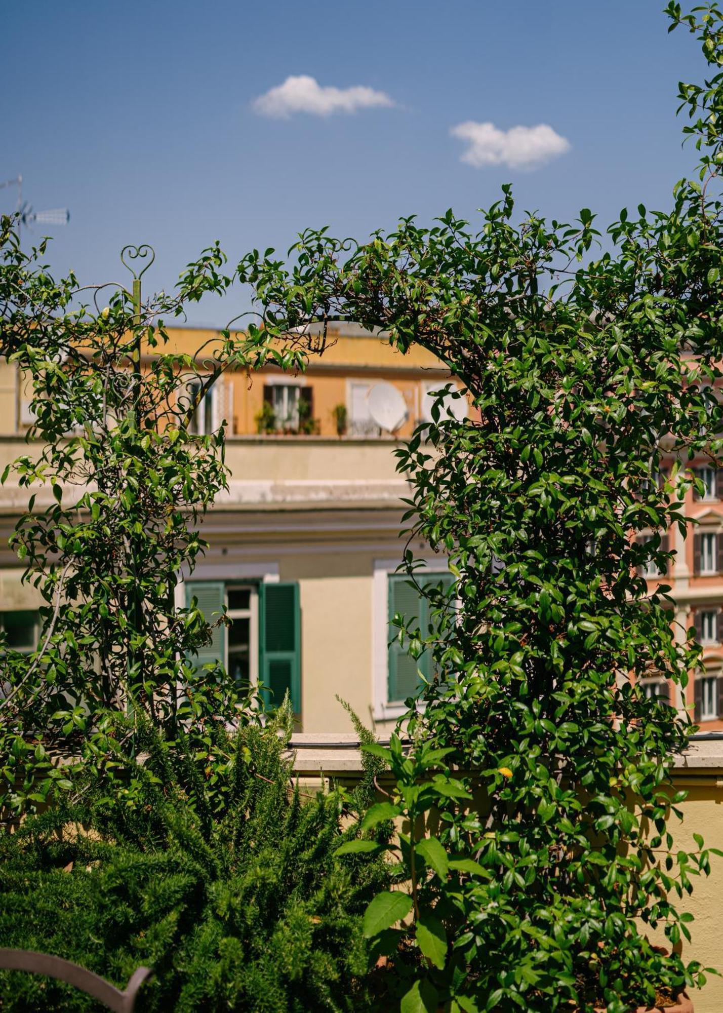 Gjestgiverier Terrazza Munira Trastevere 2*