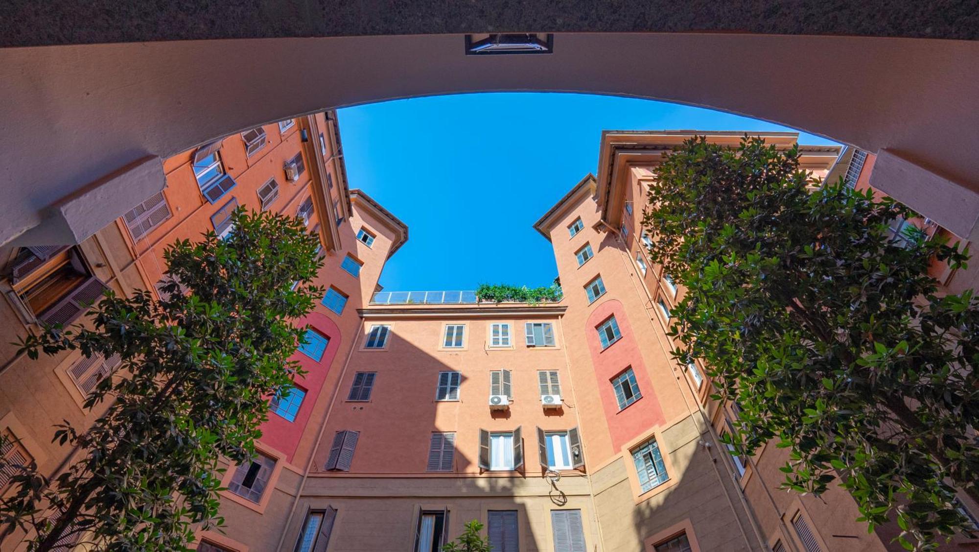 Sibylla In * Roma