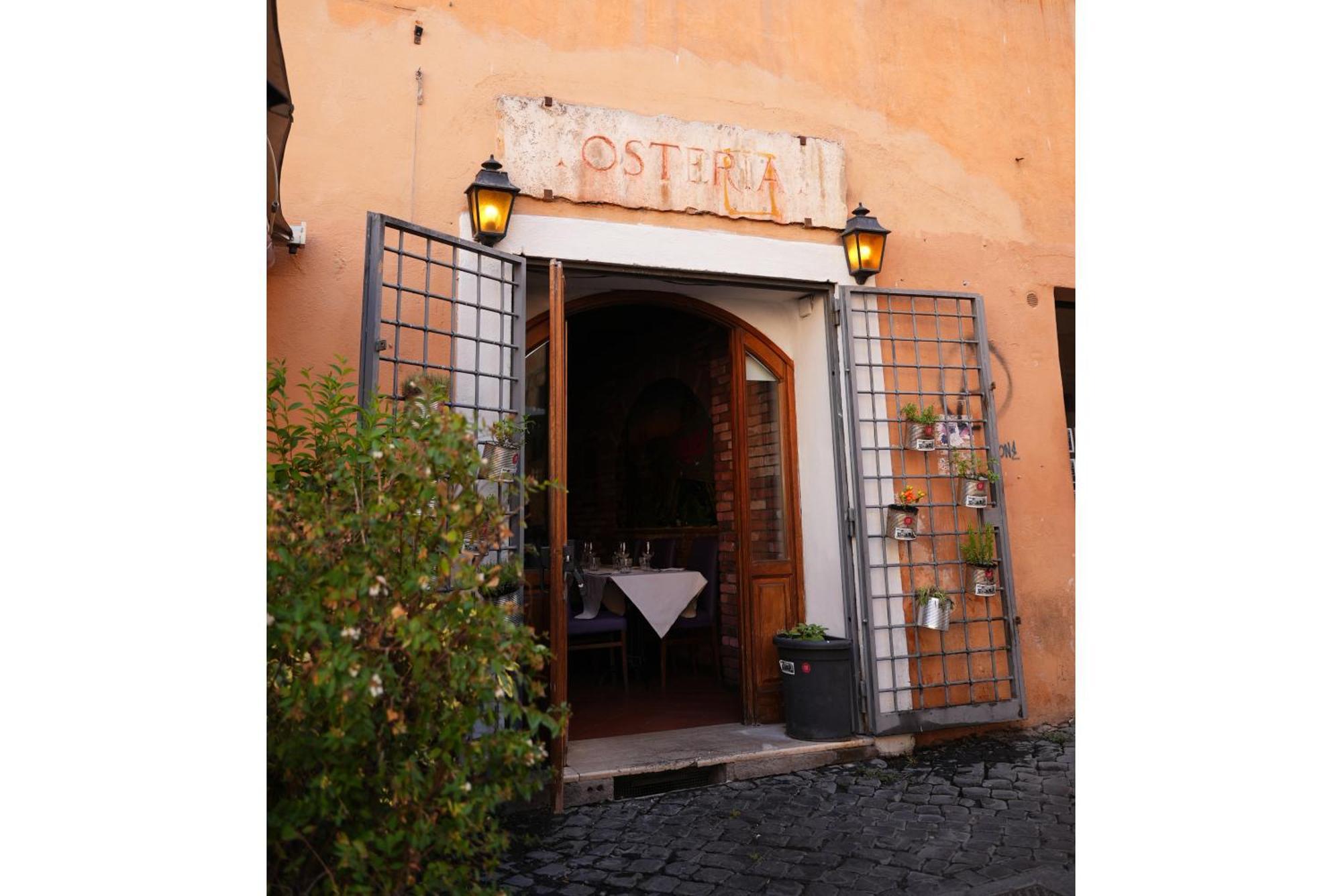 C&a * Roma