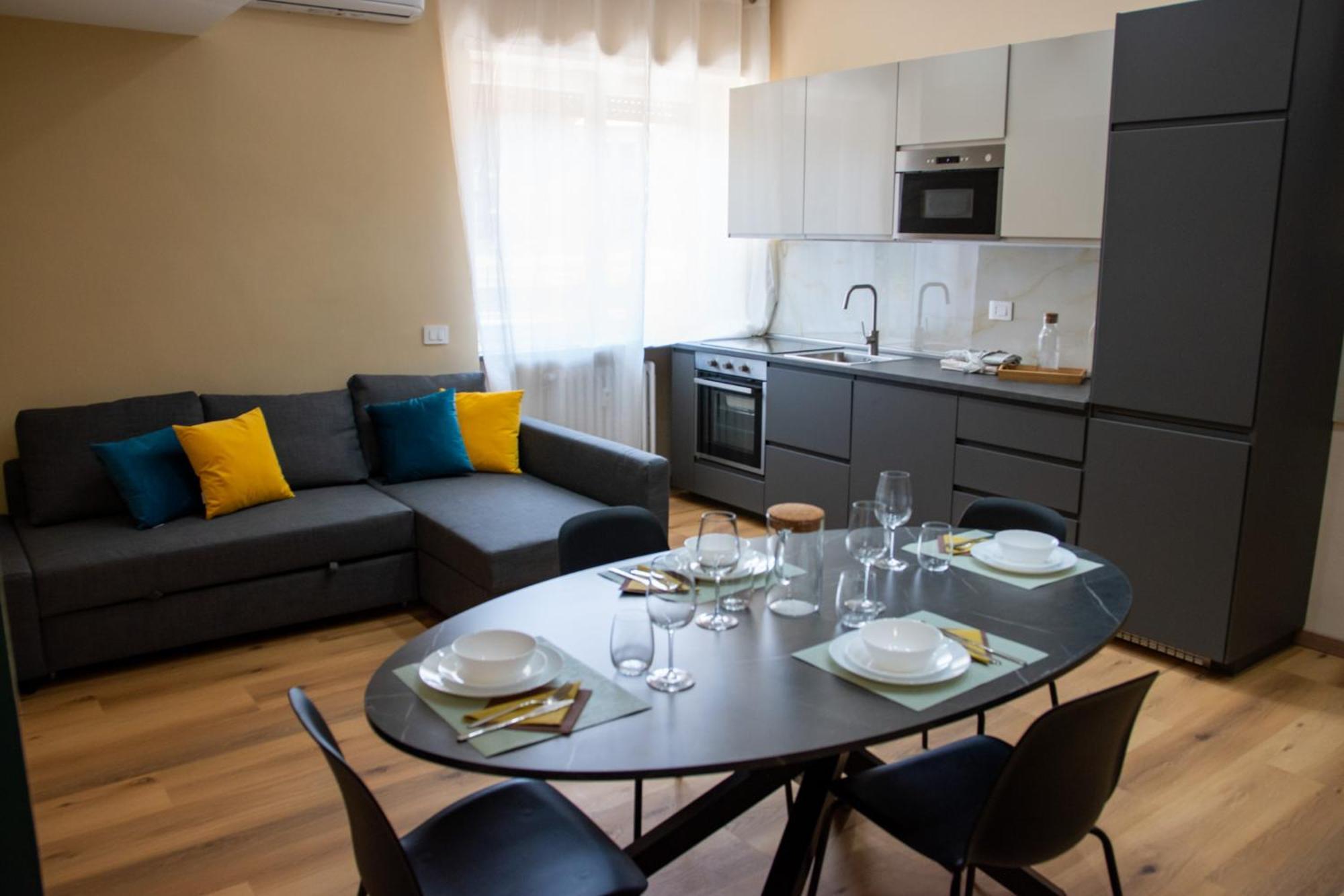 Simonelli 's Apartment