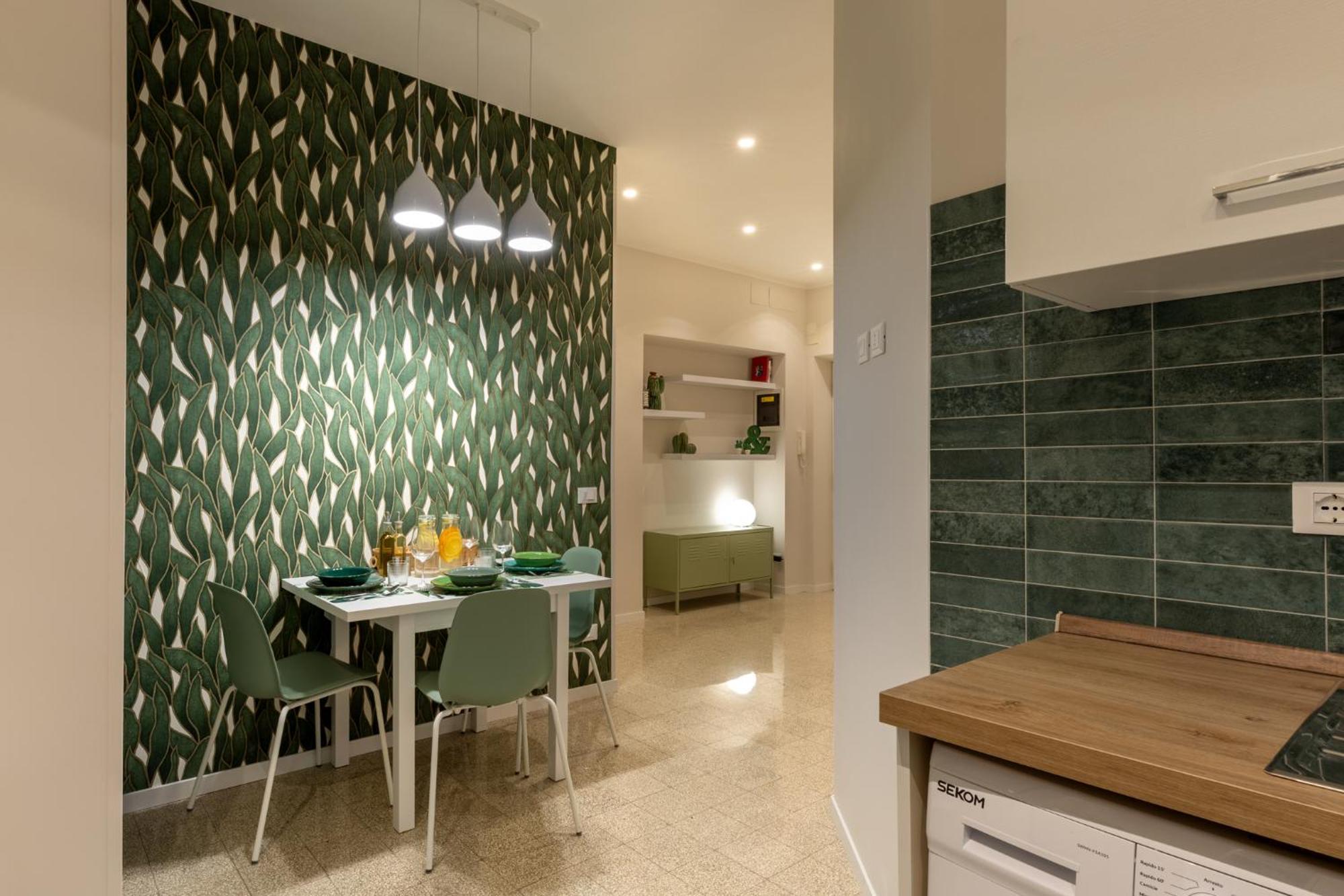 Casa San Lo' Zona San Lorenzo Termini Apartment