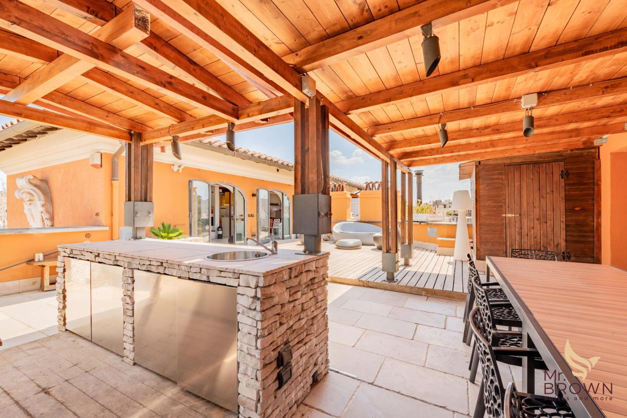 Mrbrown Luxury Terrace With Pool Rome