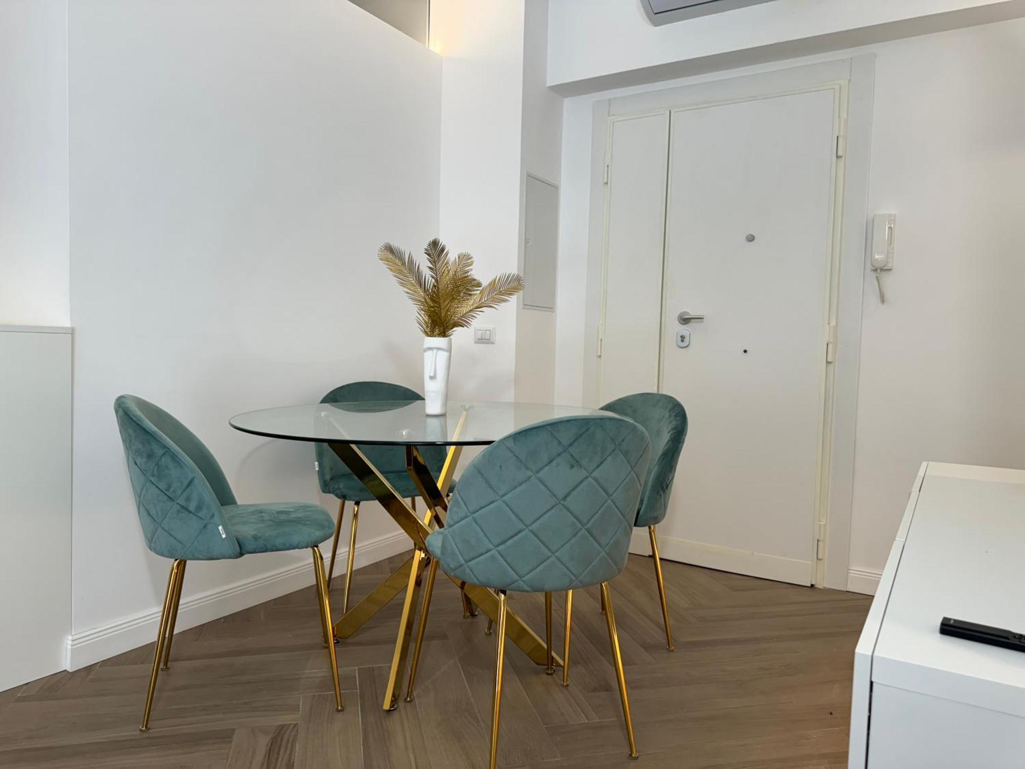 Exclusive With Garden - Ponte Milvio *