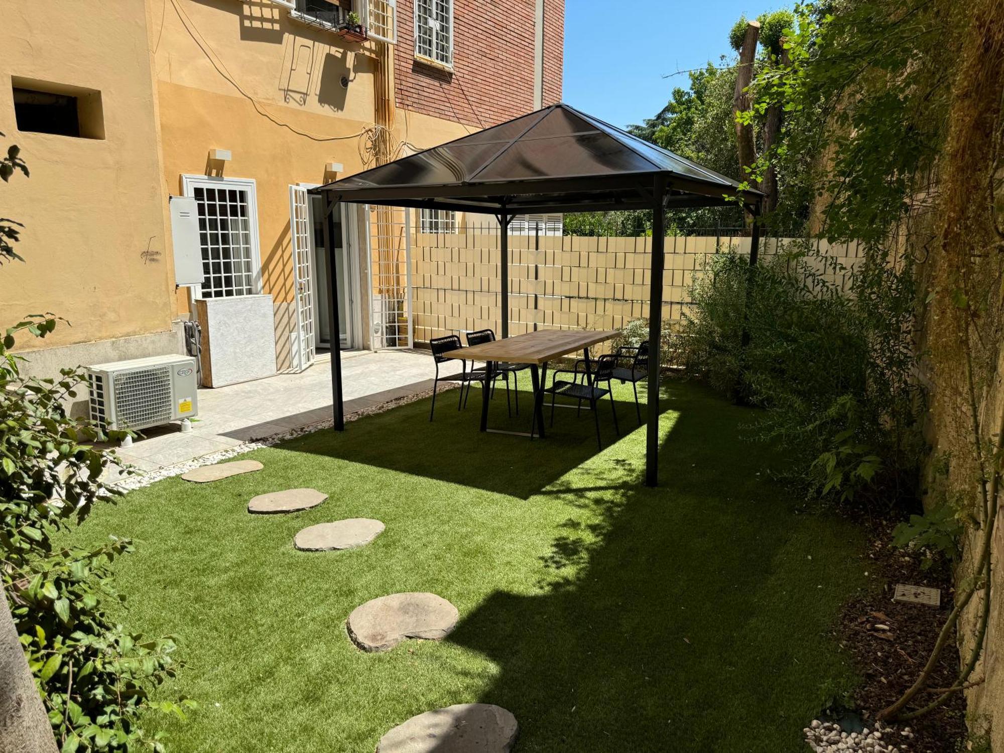 Exclusive With Garden - Ponte Milvio Roma