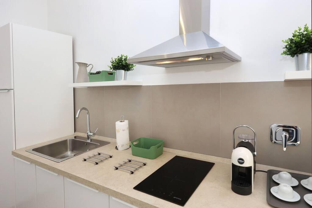 Apartamento Basilica San Paolo Nuvola Eur Modern *
