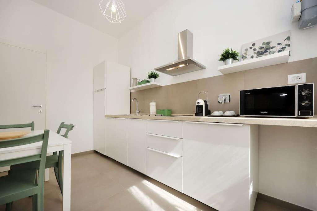 Apartamento Basilica San Paolo Nuvola Eur Modern