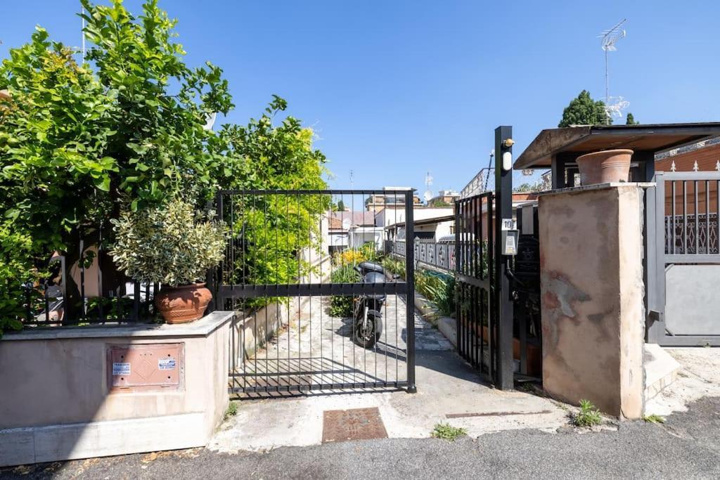 Apartment Casa Gemelli - Metro Per Il Centro Di - Rom