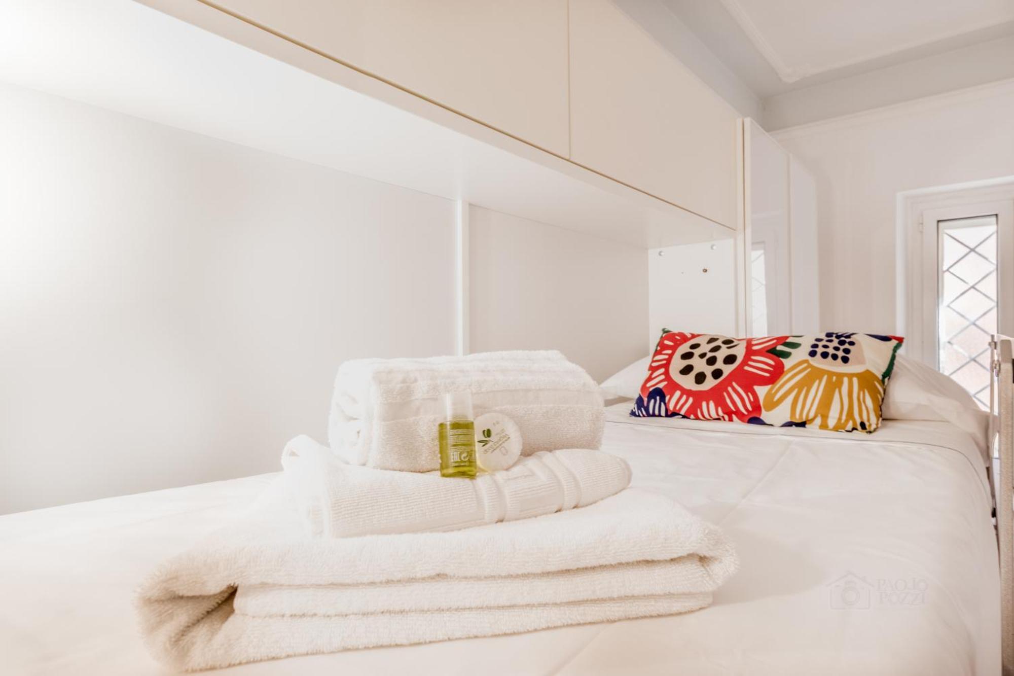 Bbhome Comfort Near Colosseum Apartamento Roma