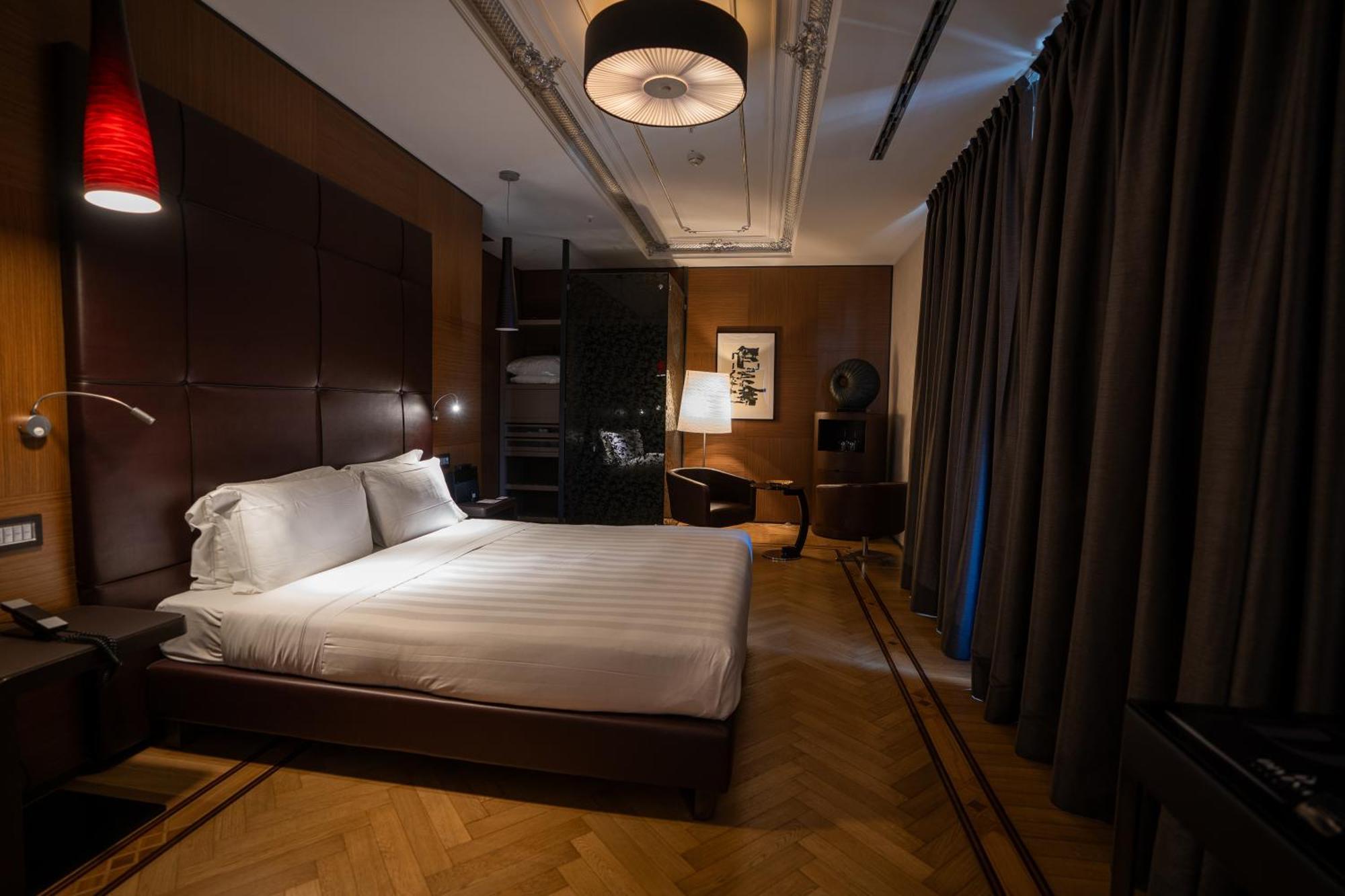Divina Luxury 4*