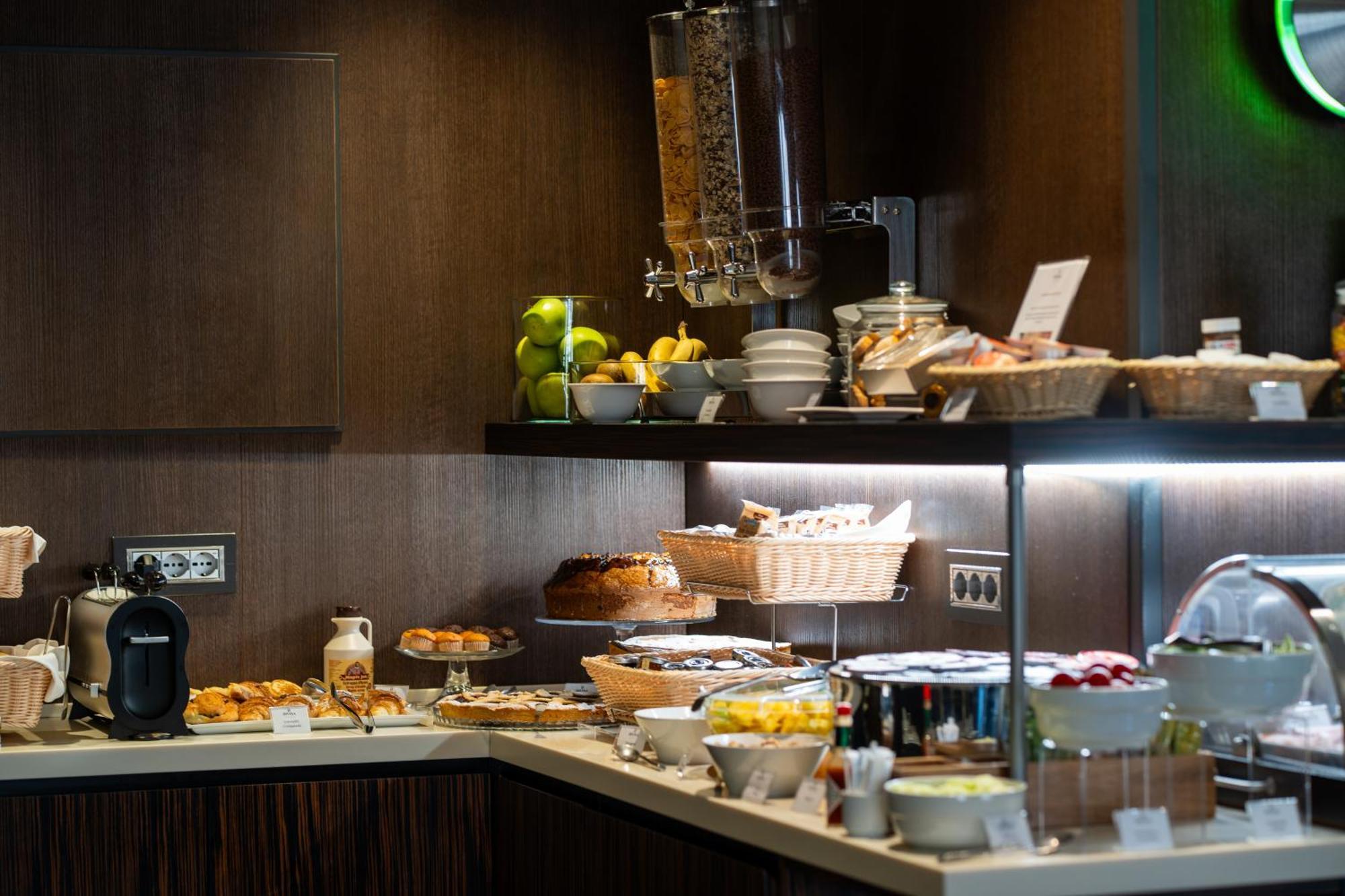 Hotel Divina Luxury Roma