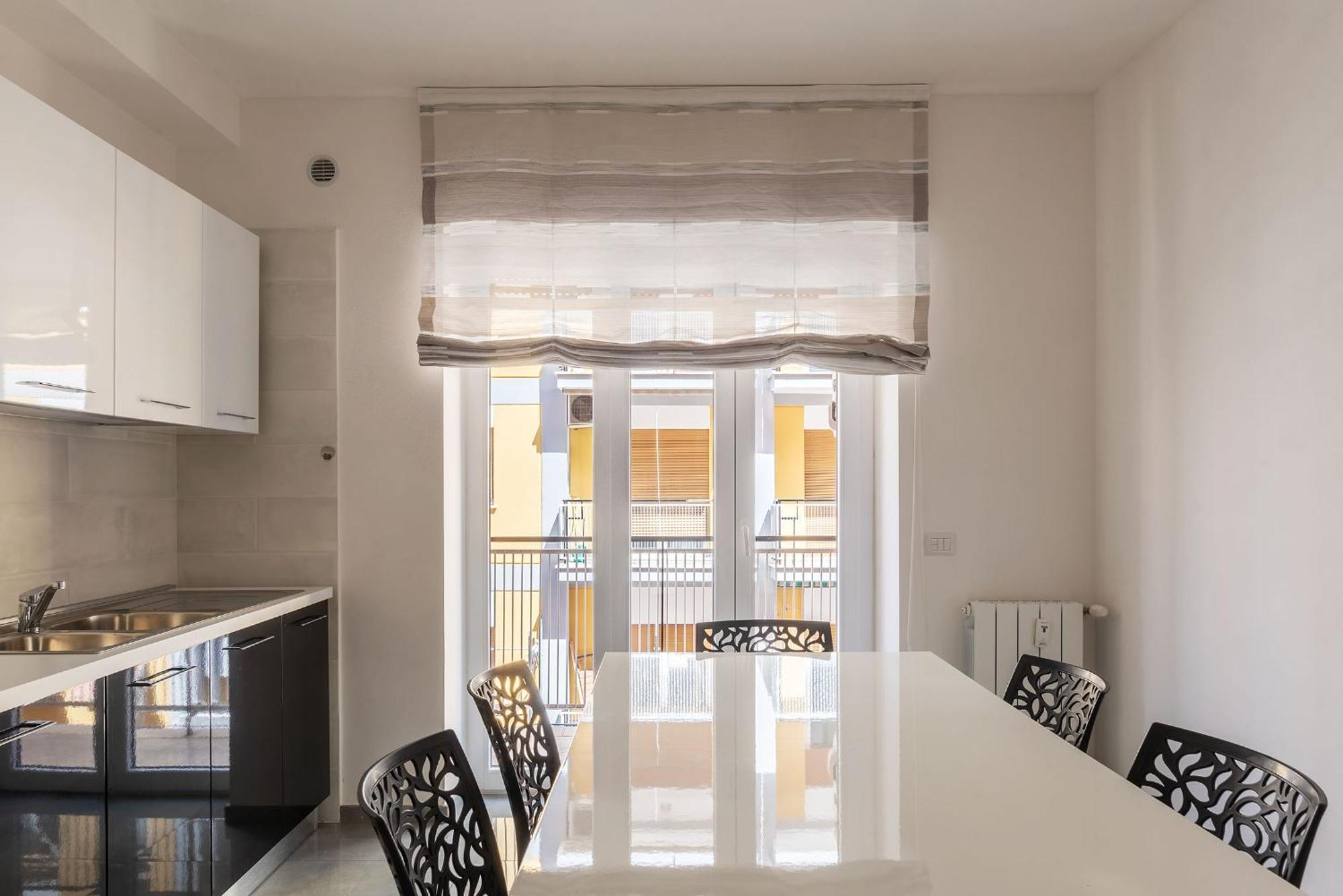 Joivy Delightful 3-bed Flat With Balcony * Rome