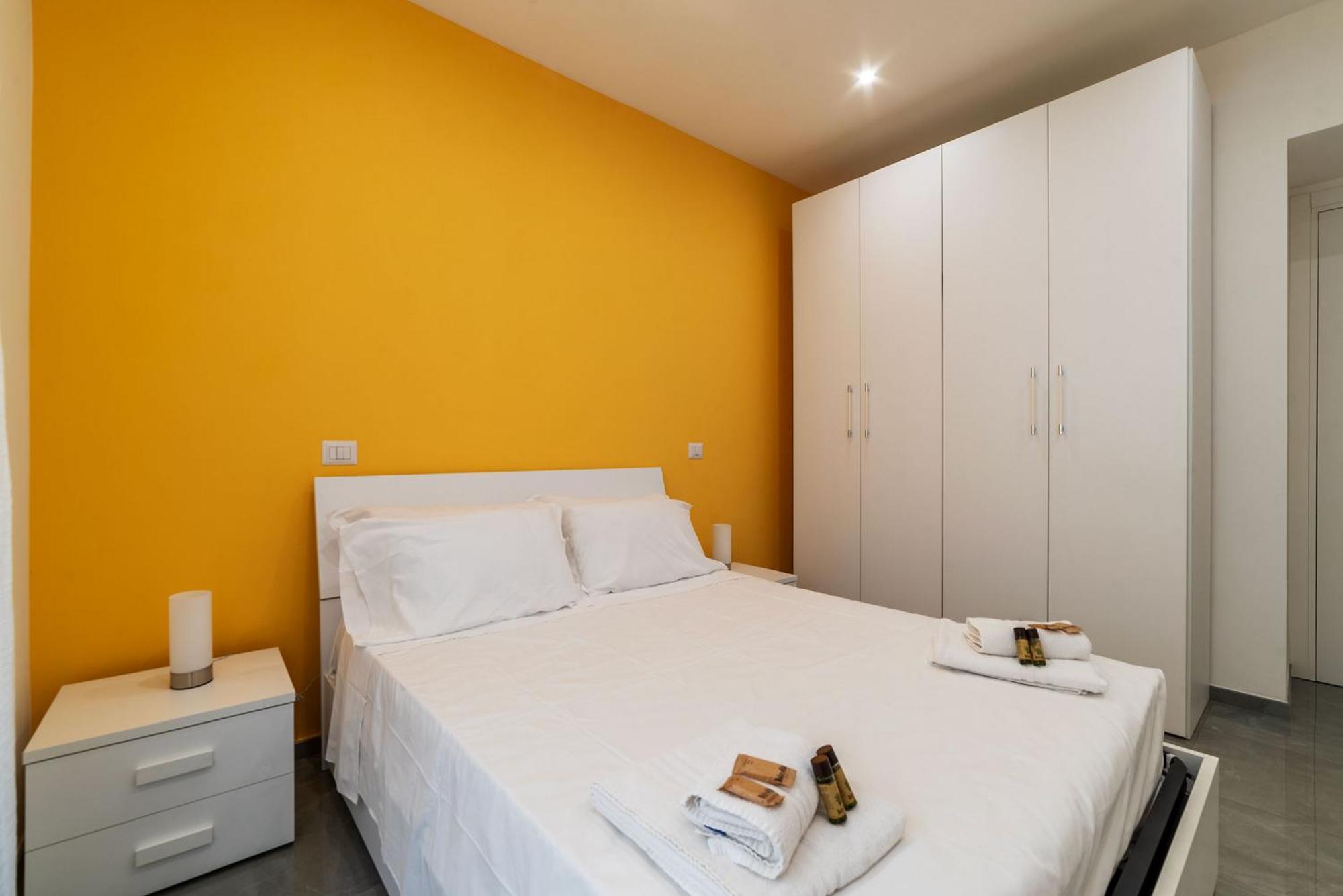 Joivy Delightful 3-bed Flat With Balcony *