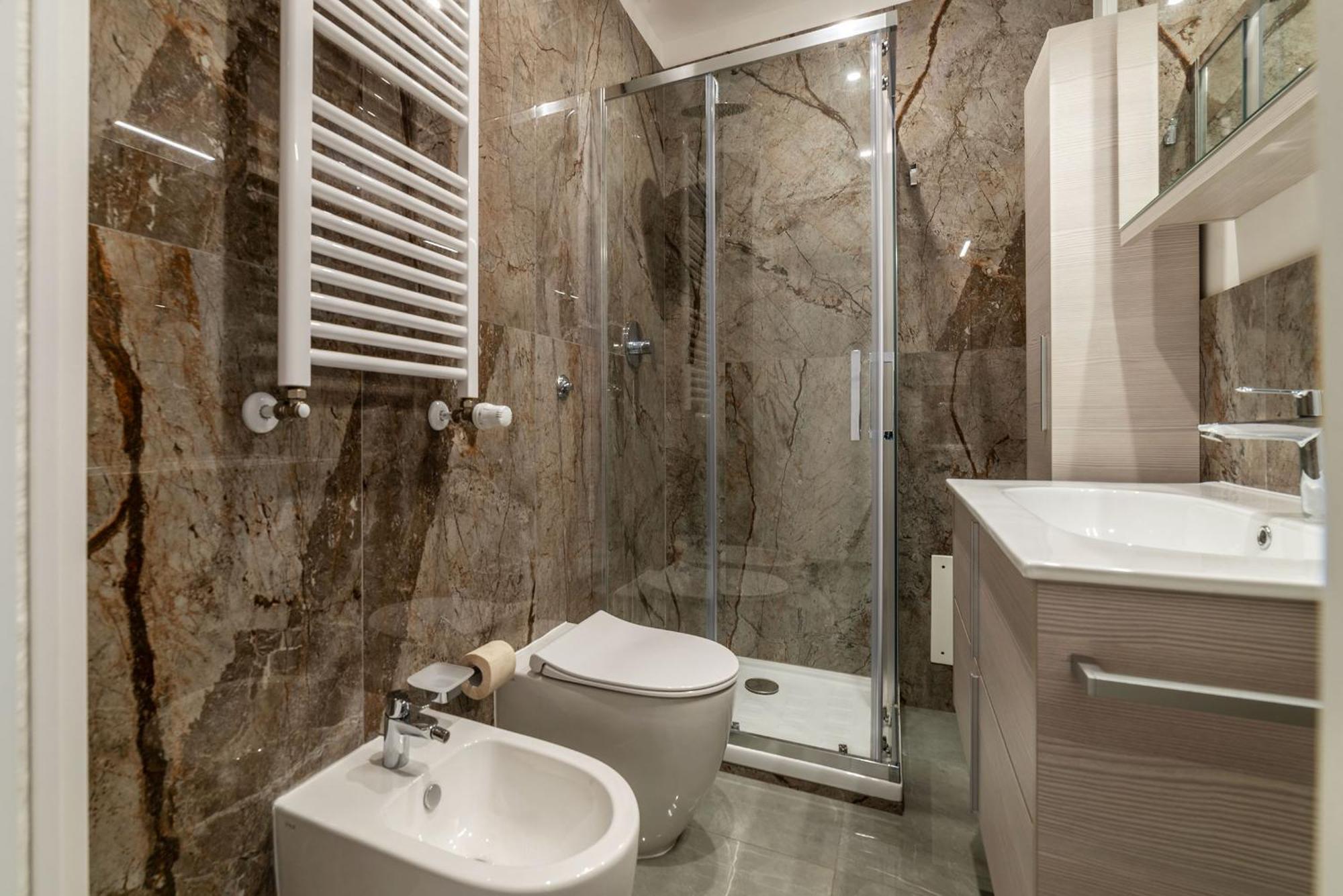 Joivy Delightful 3-bed Flat With Balcony