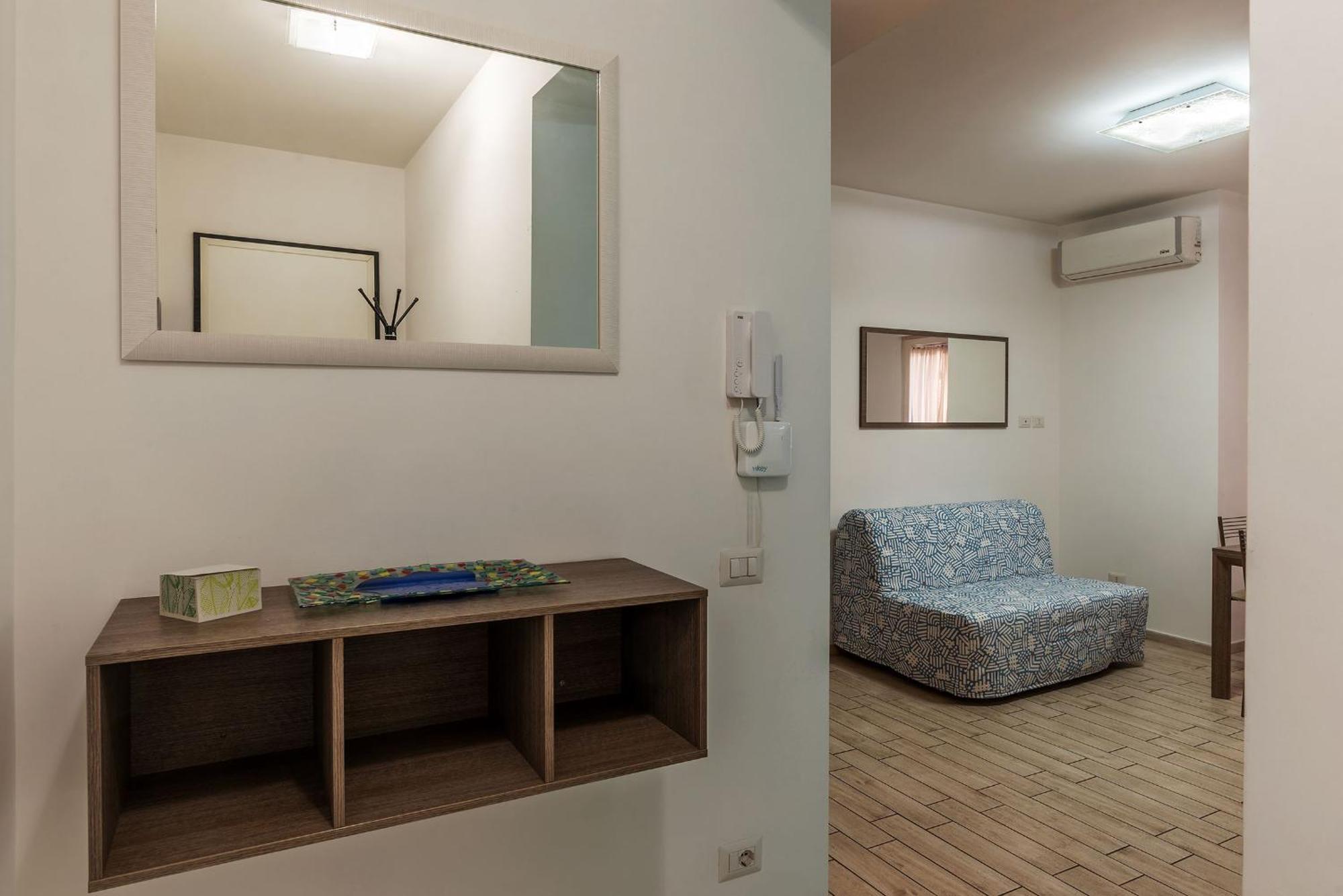 Joivy Sleek Flat With Easy Access To Appartamento Roma