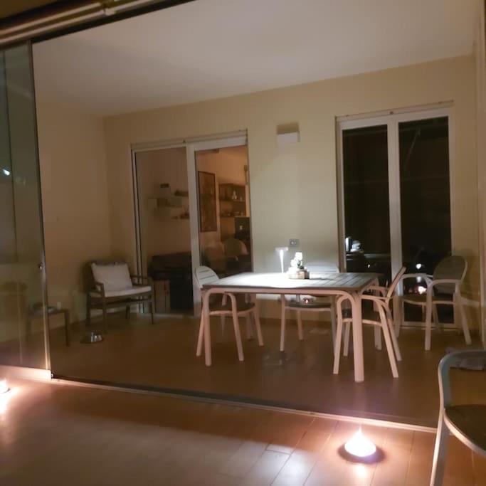 Leilighet Monolocale Nuova Costruzione Con Giardino Roma