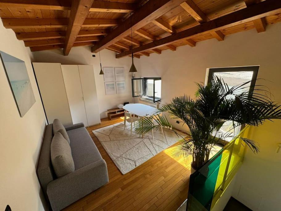 Casa Indipendente Con Vista Acquedotto Roma