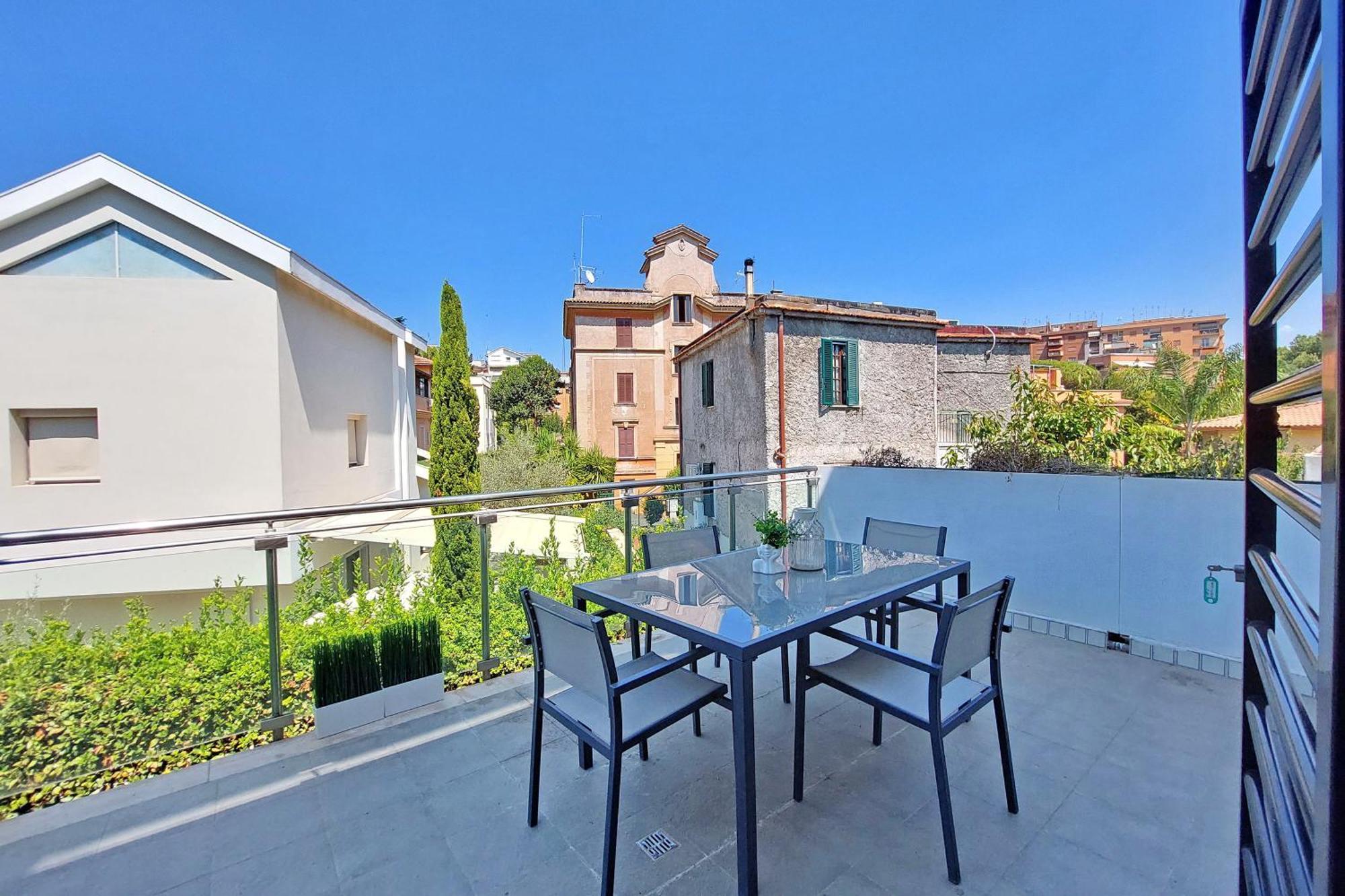 Terrace 2 * Roma