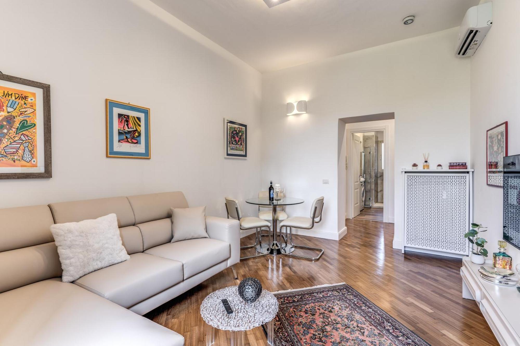 Deluxe Suite, Floor Stunning View! * Roma