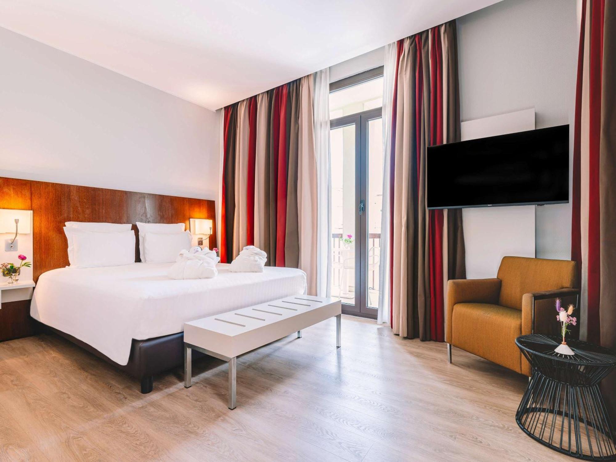 Mercure Piazza Bologna 3*