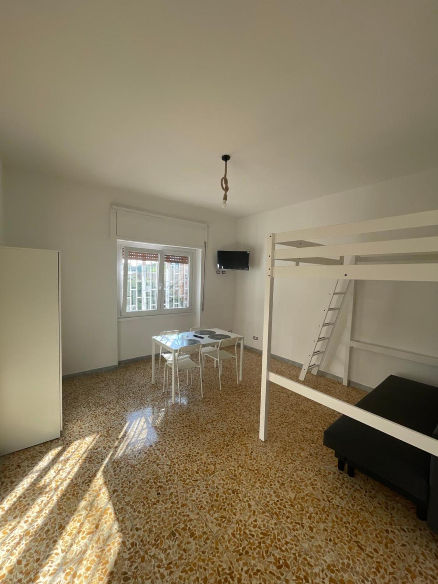 Stanza Confortevole A Alloggio in famiglia *