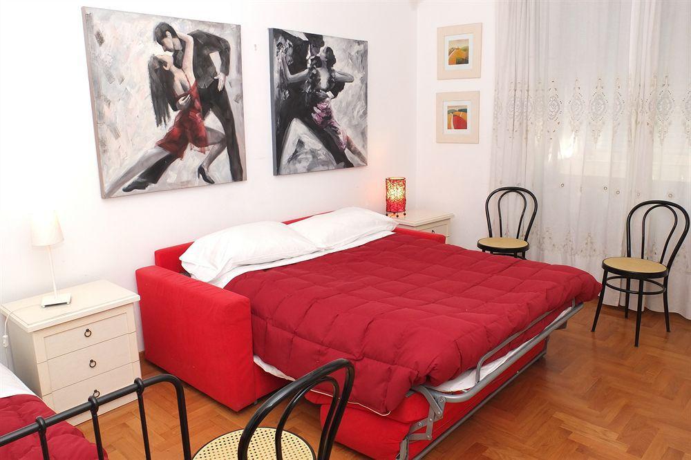 Bed and breakfast A For Roma