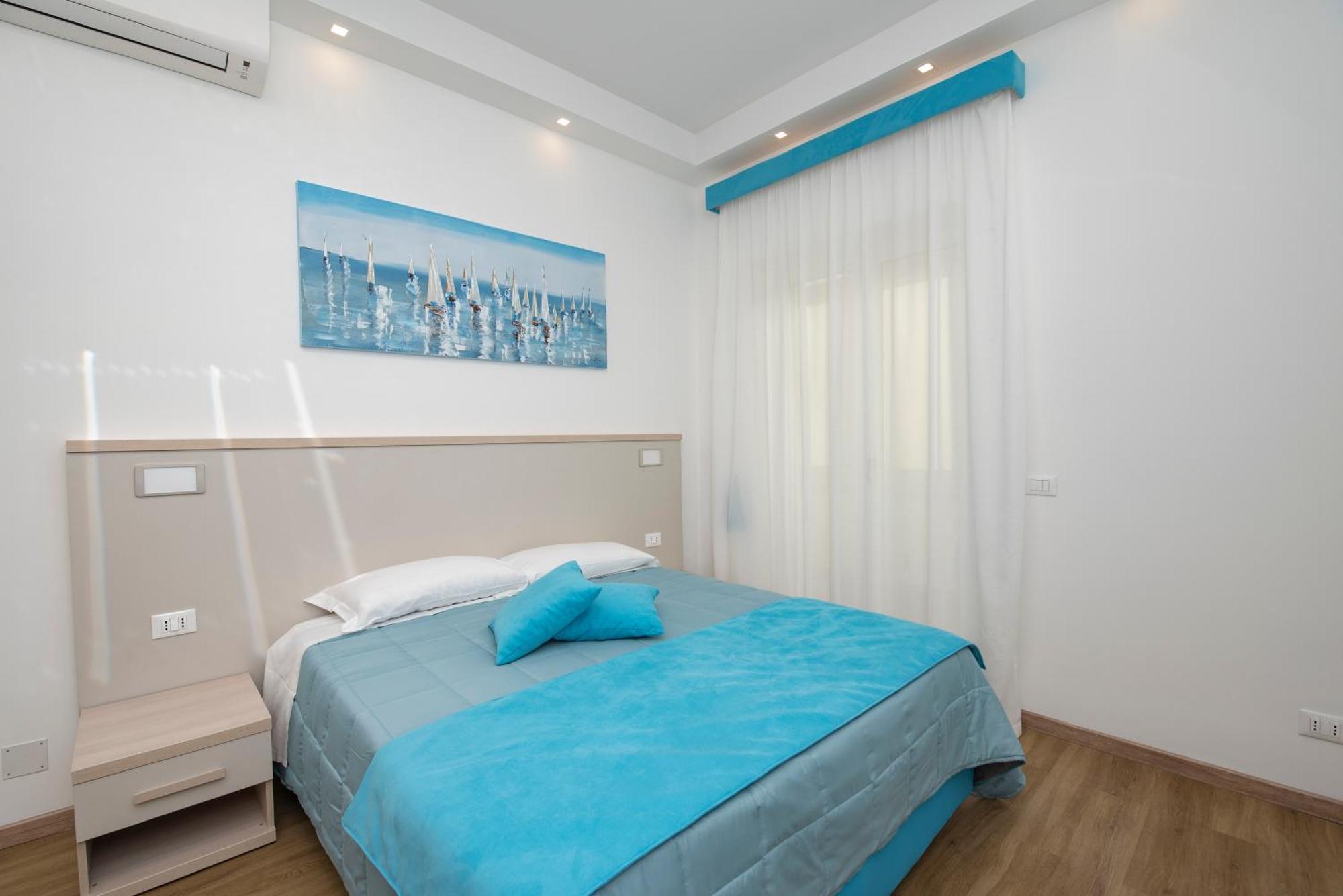 Rainbow Al Colosseo Apartment *