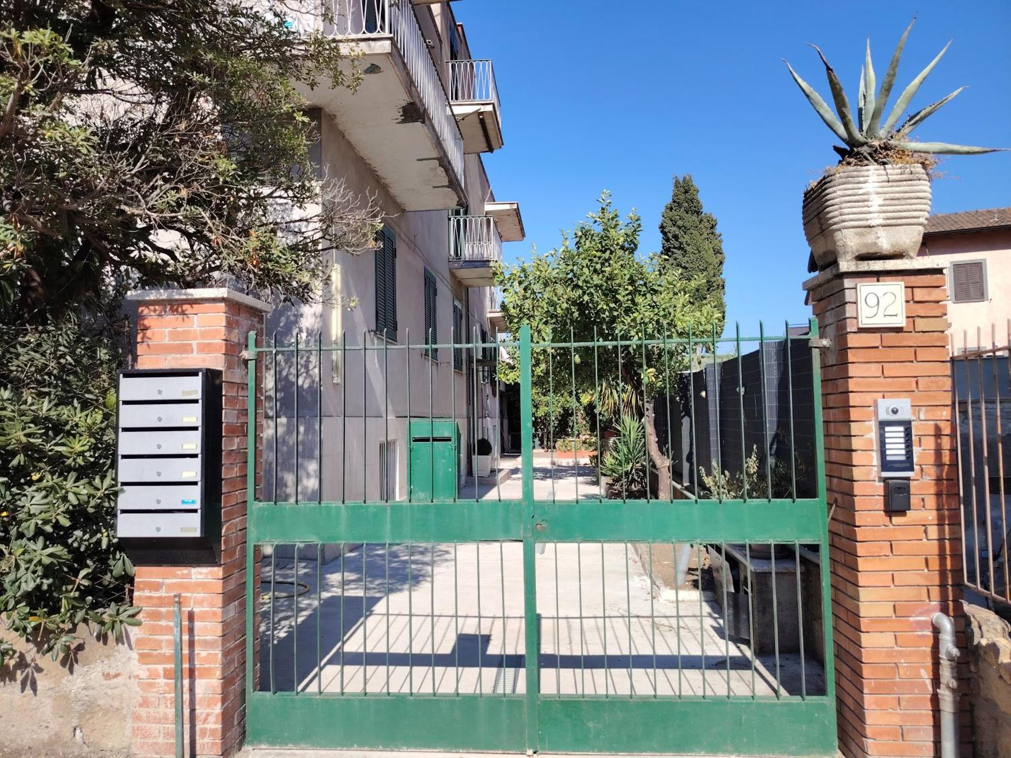 Apartment La Casa Di Betta Vicino Metro Rom