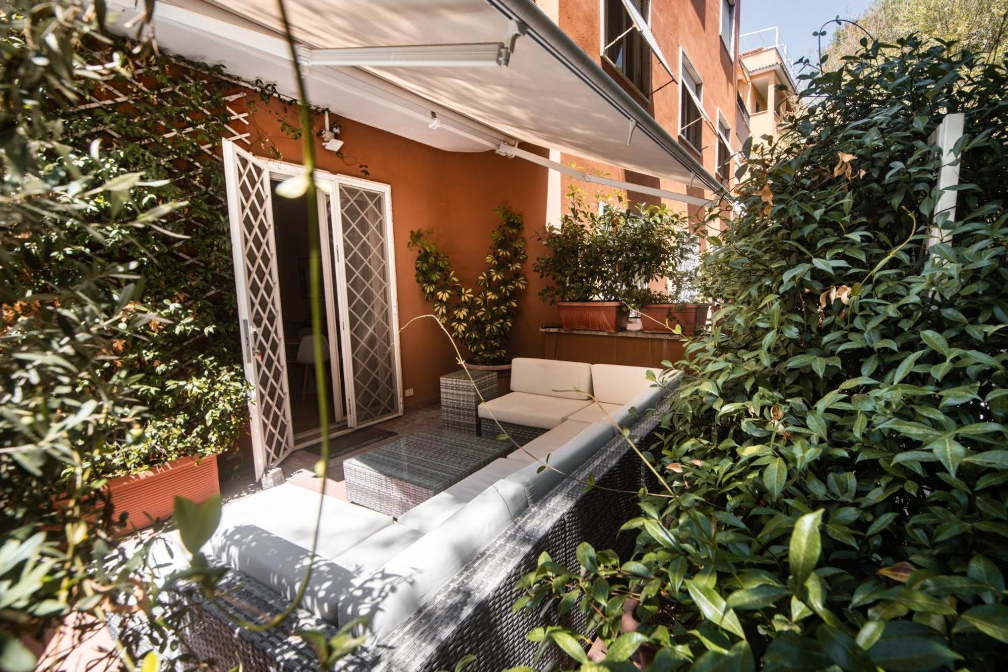 Hill - Exclusive Use * Rome
