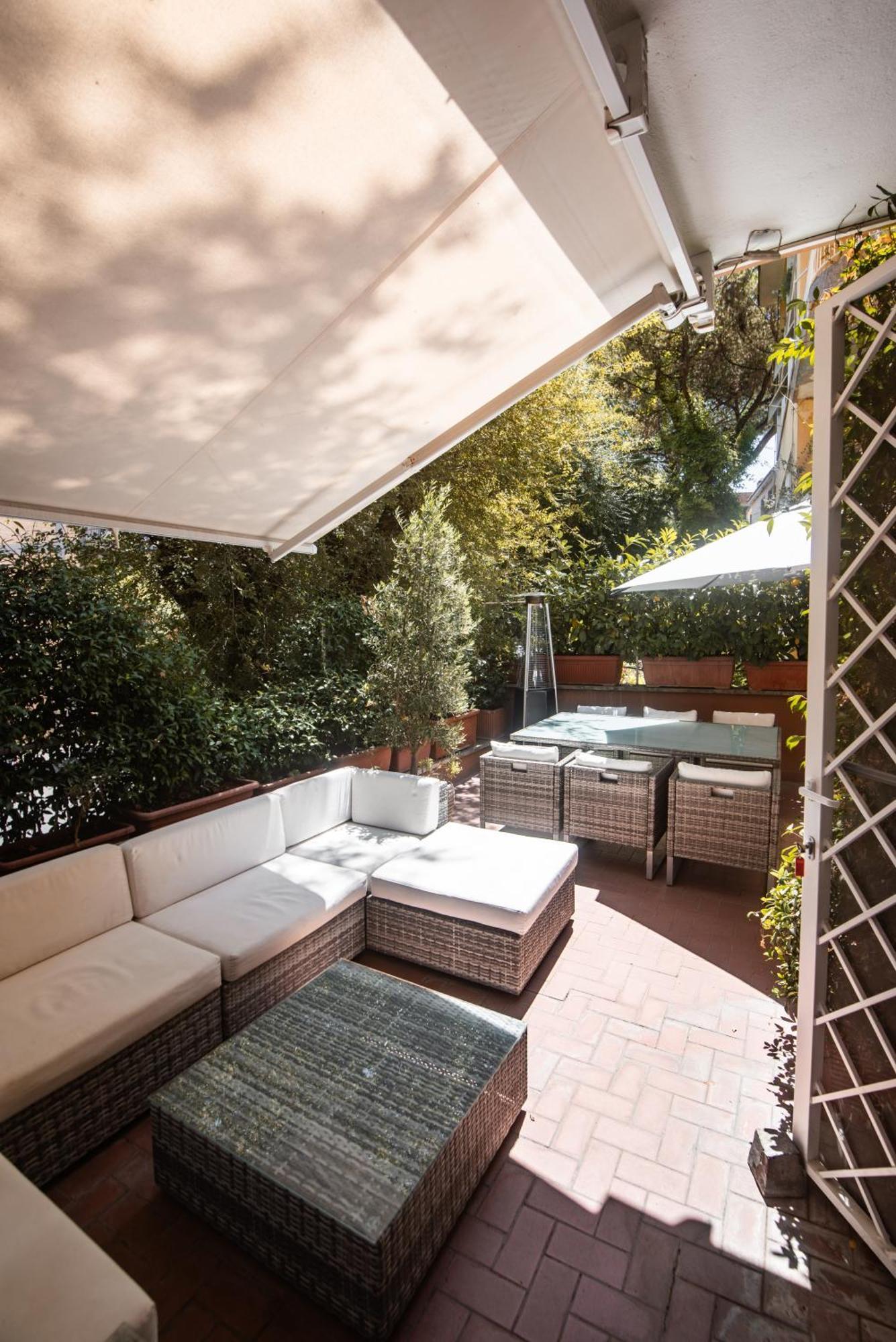 Hill - Exclusive Use Apartment
