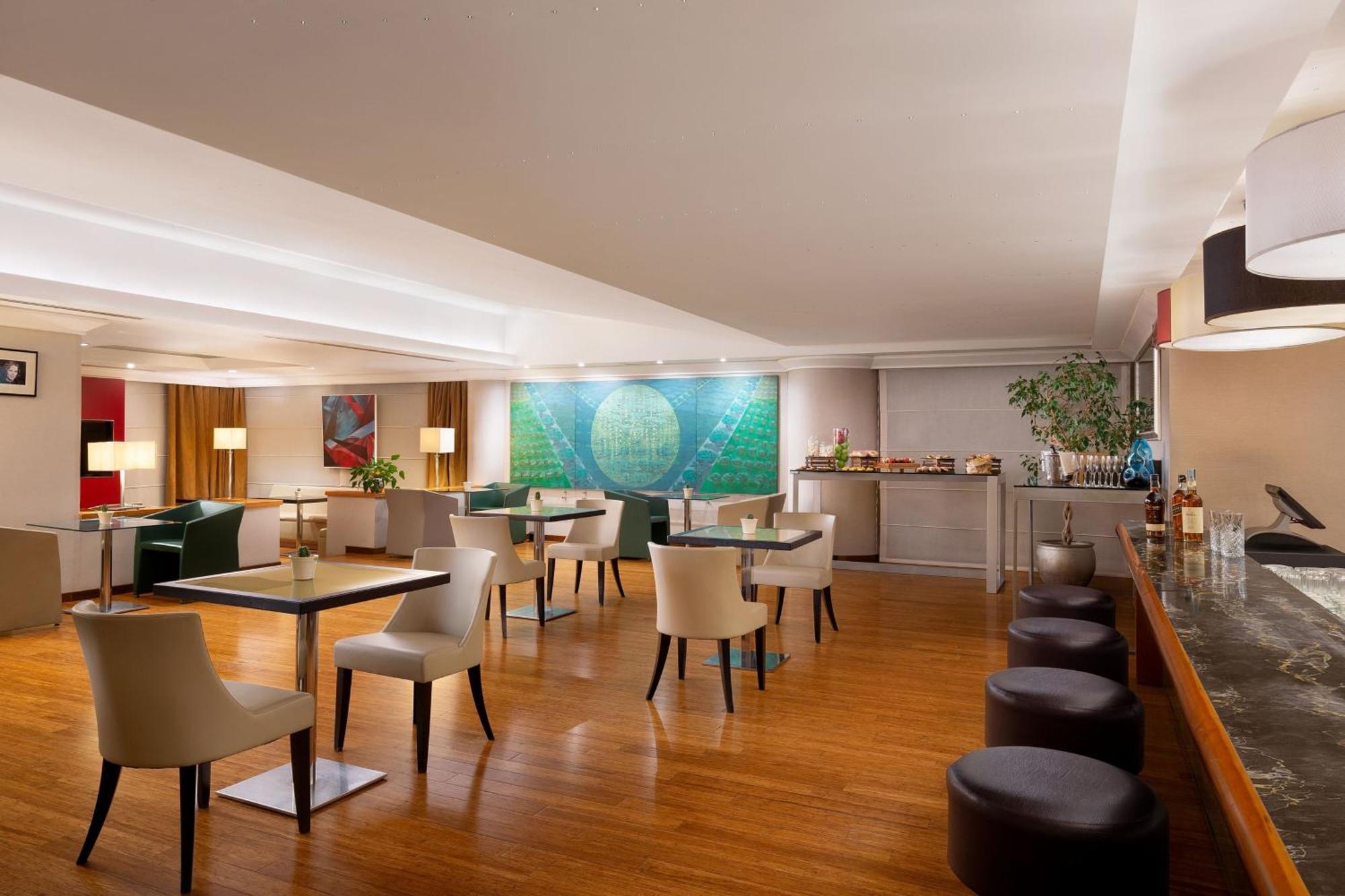Hotell Courtyard By Marriott Park