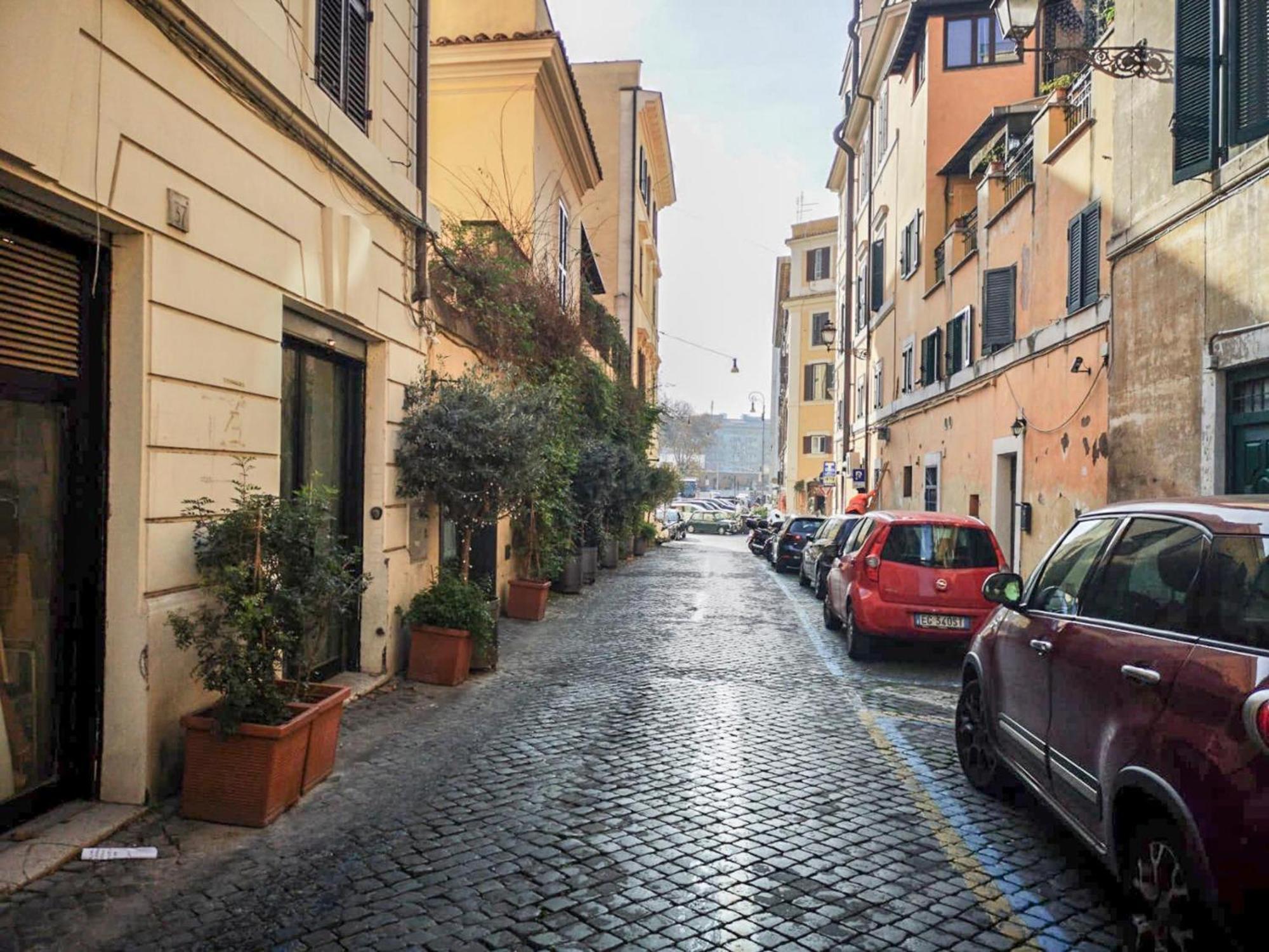 Flatinrome In Trastevere Gjestgiverier *