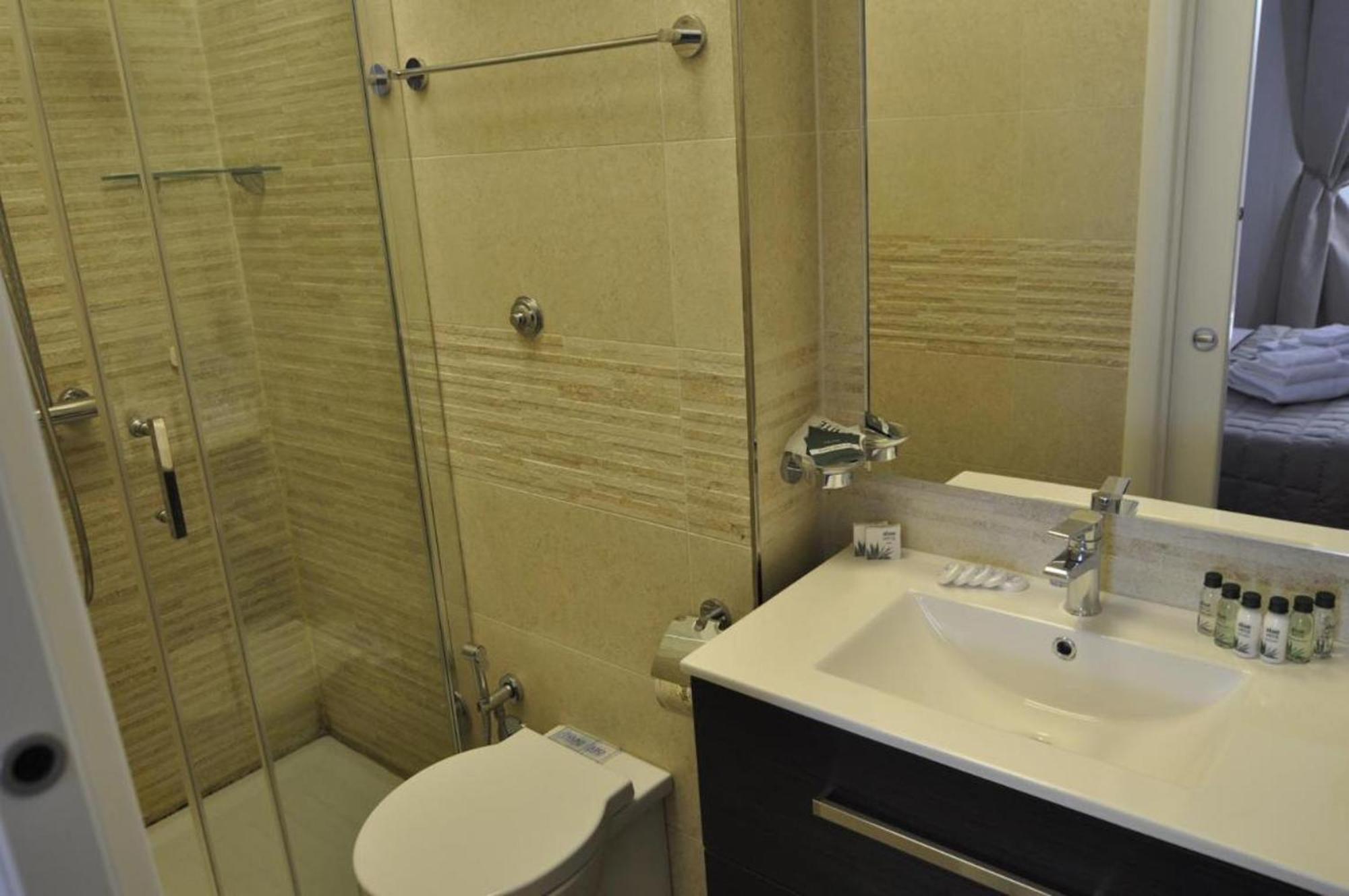 Flatinrome In Trastevere Gjestgiverier