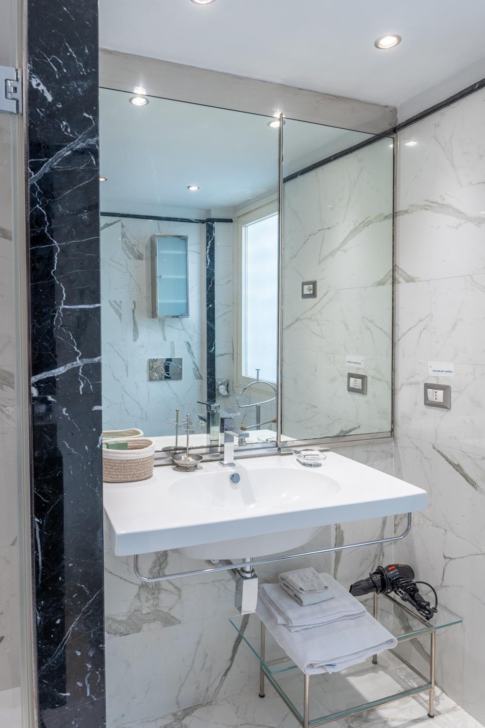 Gasthof Suites Rome