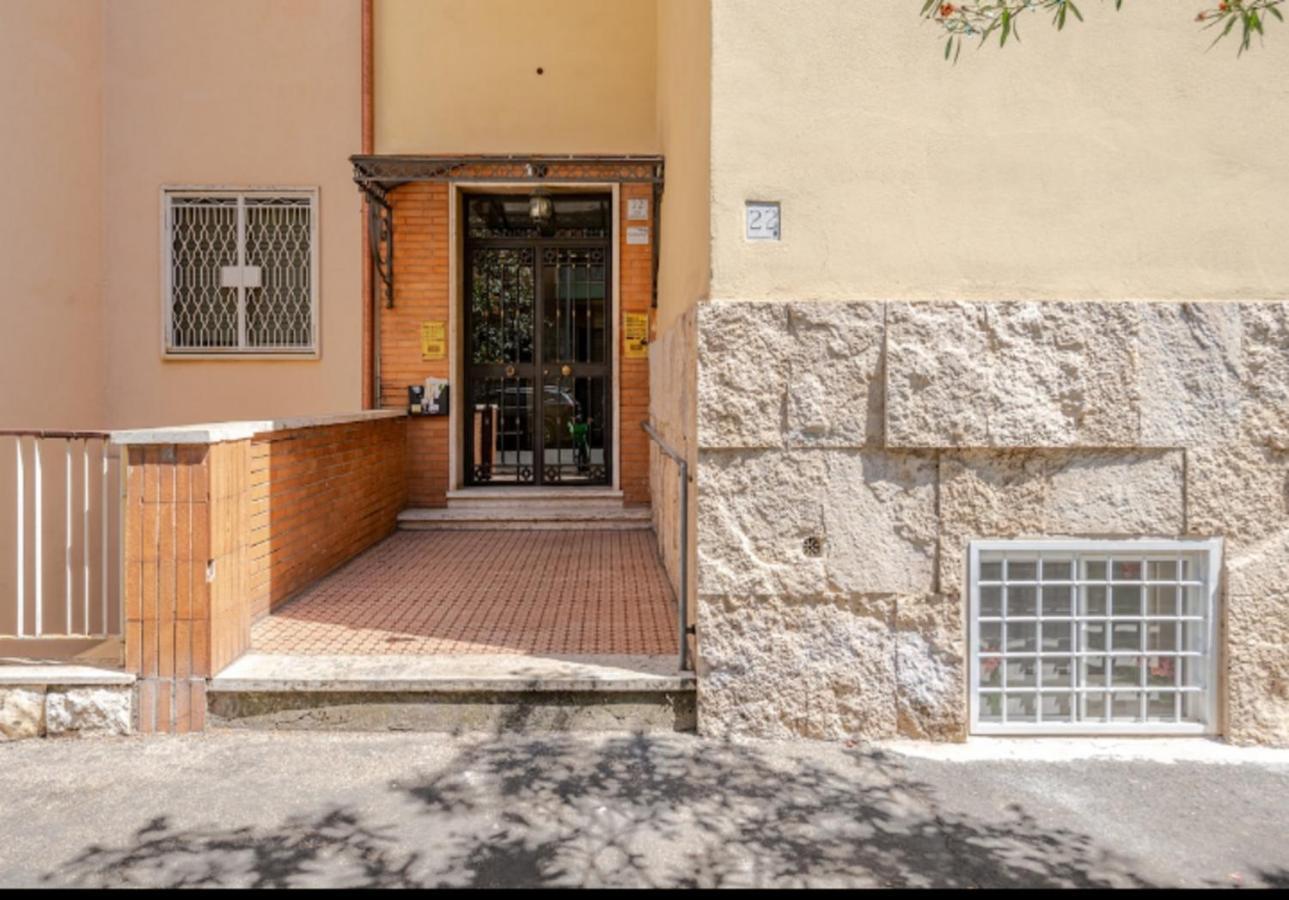 Appartamento Secret Casa Bovari Metro B Bologna Roma