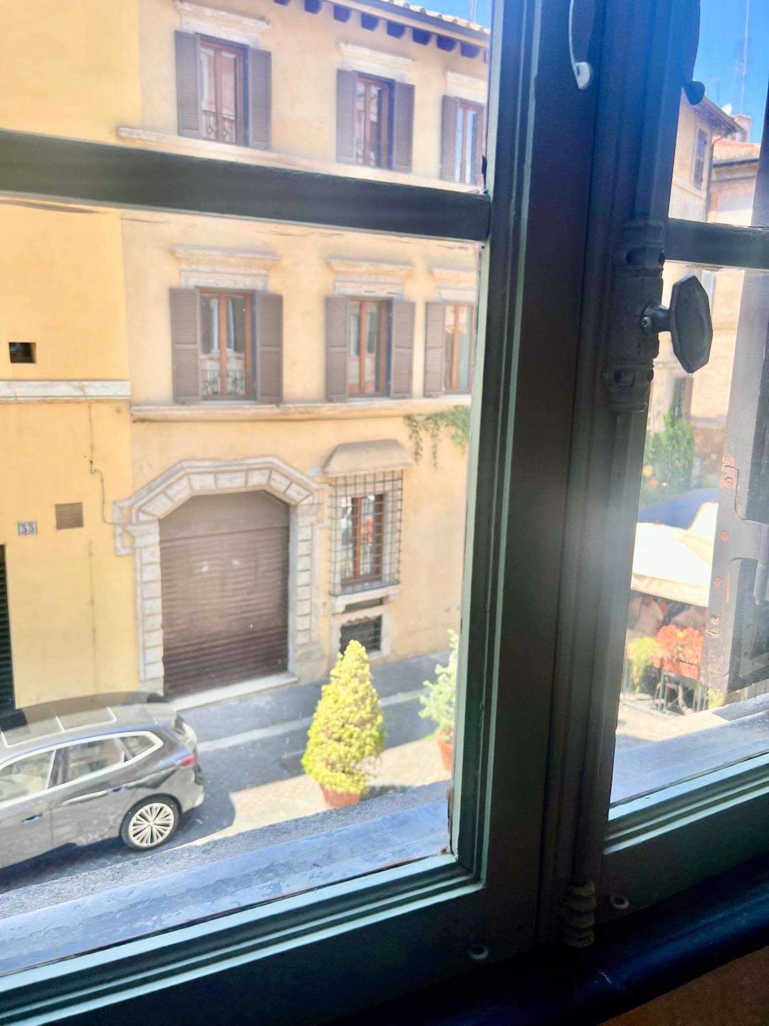 Veronica * Roma