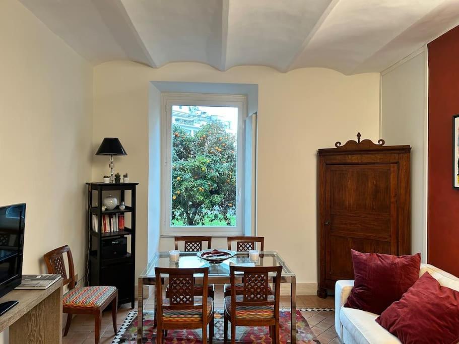 Elegant 3 Bedrooms Colosseum - San Giovanni Apartamento Roma
