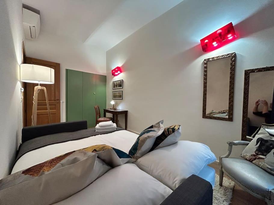 Elegant 3 Bedrooms Colosseum - San Giovanni Apartamento *