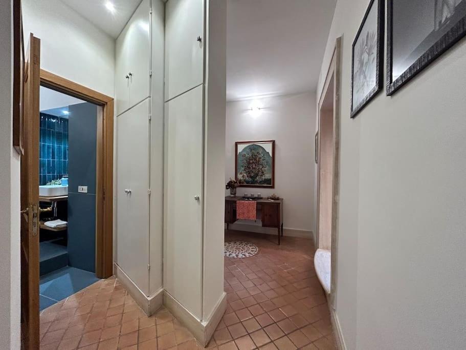 Elegant 3 Bedrooms Colosseum - San Giovanni * Roma