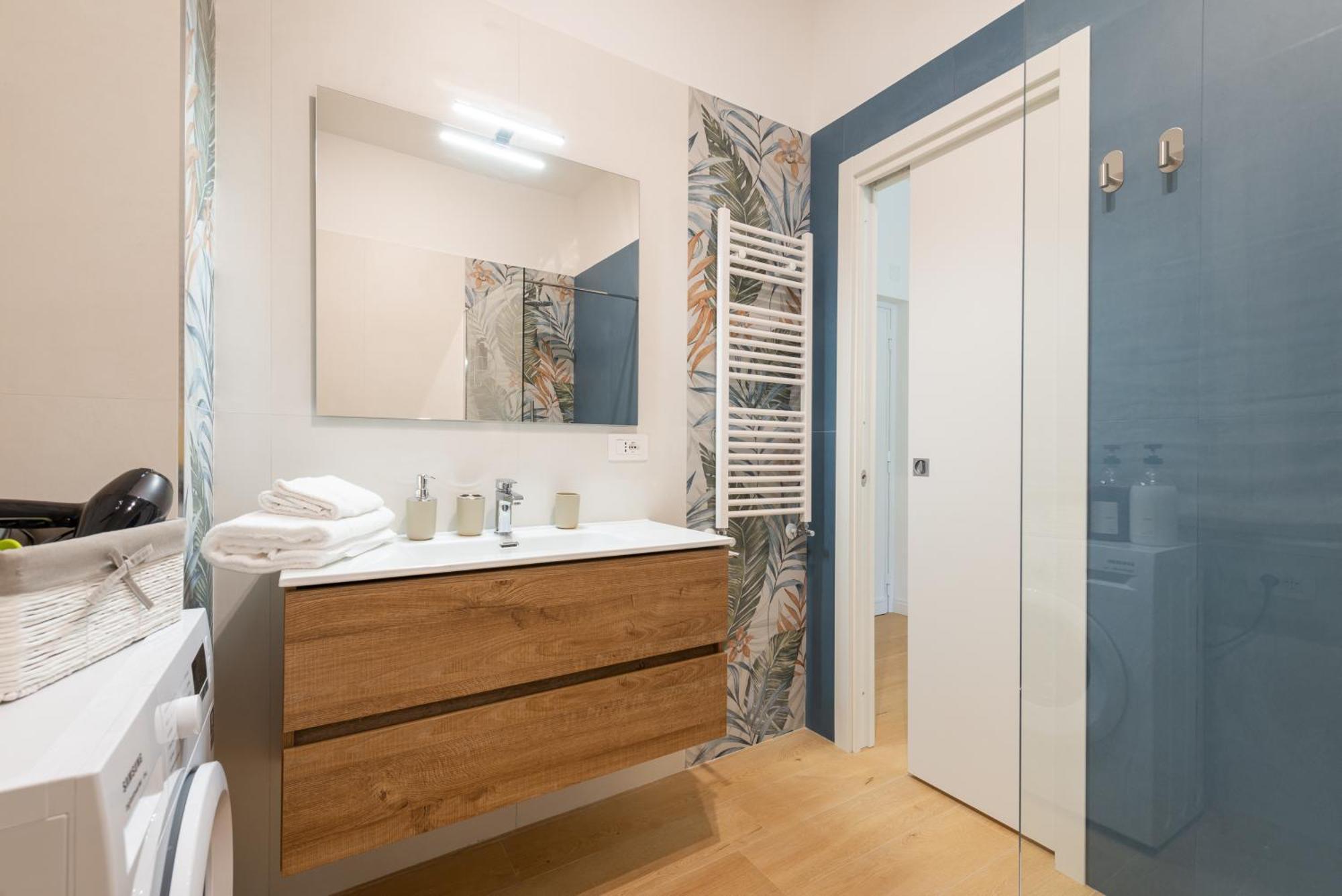 The Ciccins In By Hostand Roma