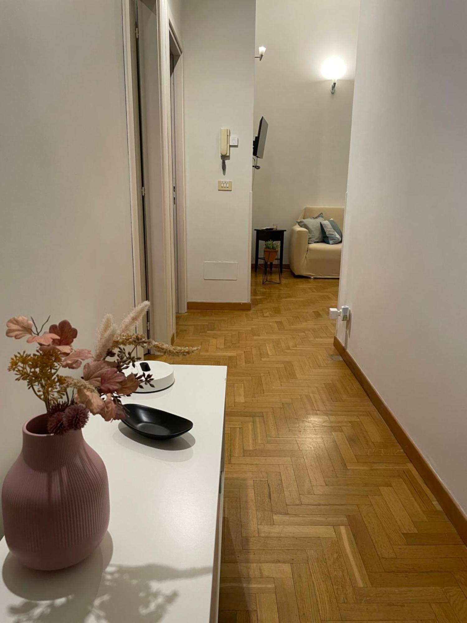 Apartamento Aurora House - Accogliente A Barberini *