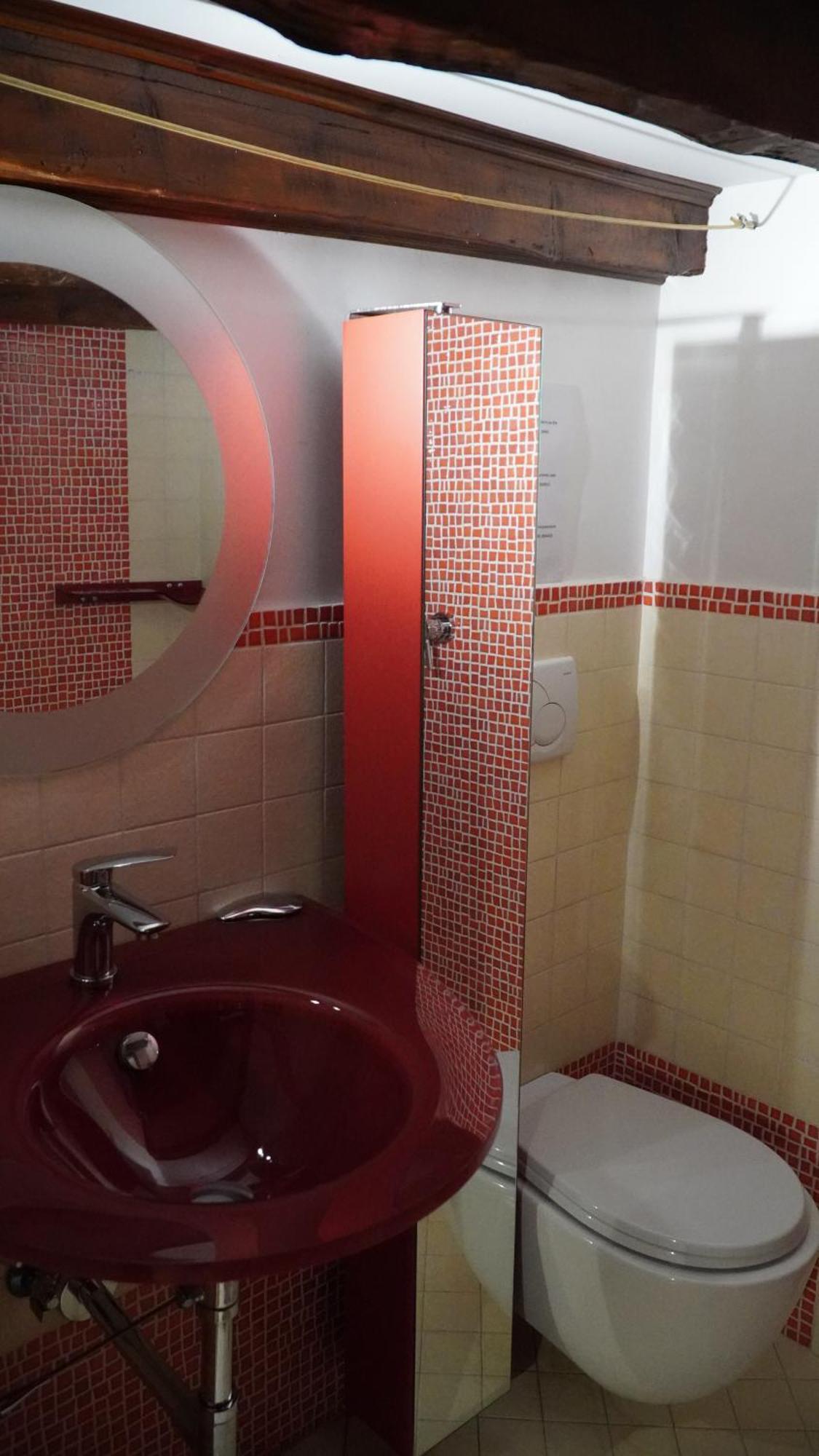 Al 25 Trastevere, * Rom