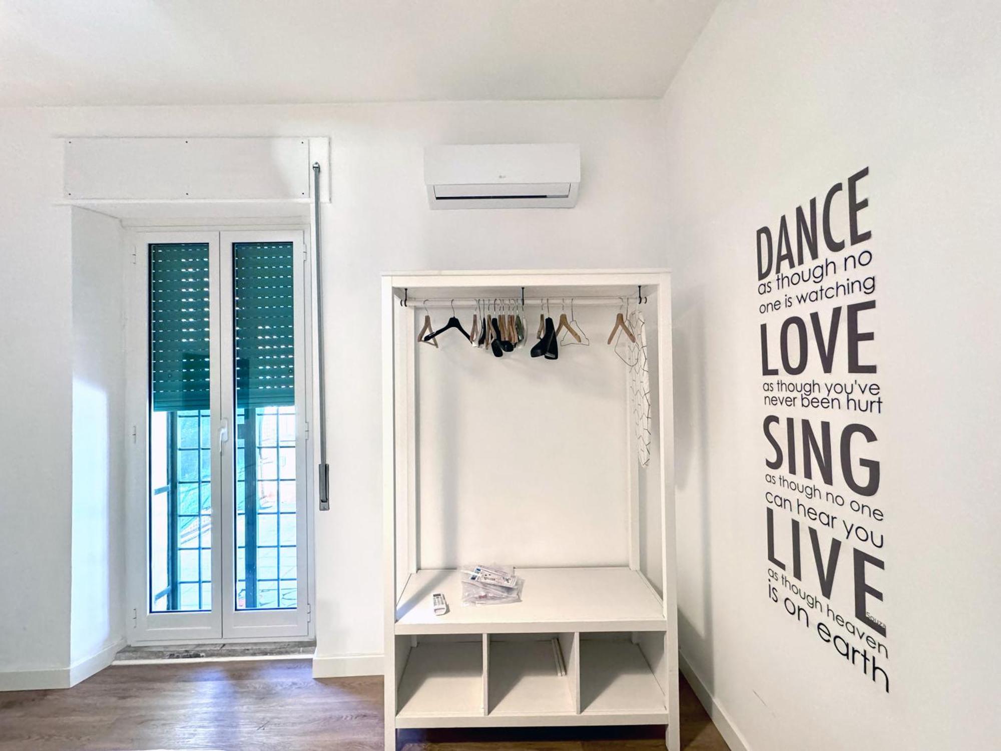 Apartamento Jhhit Tuscolana 03 With Terrace Roma