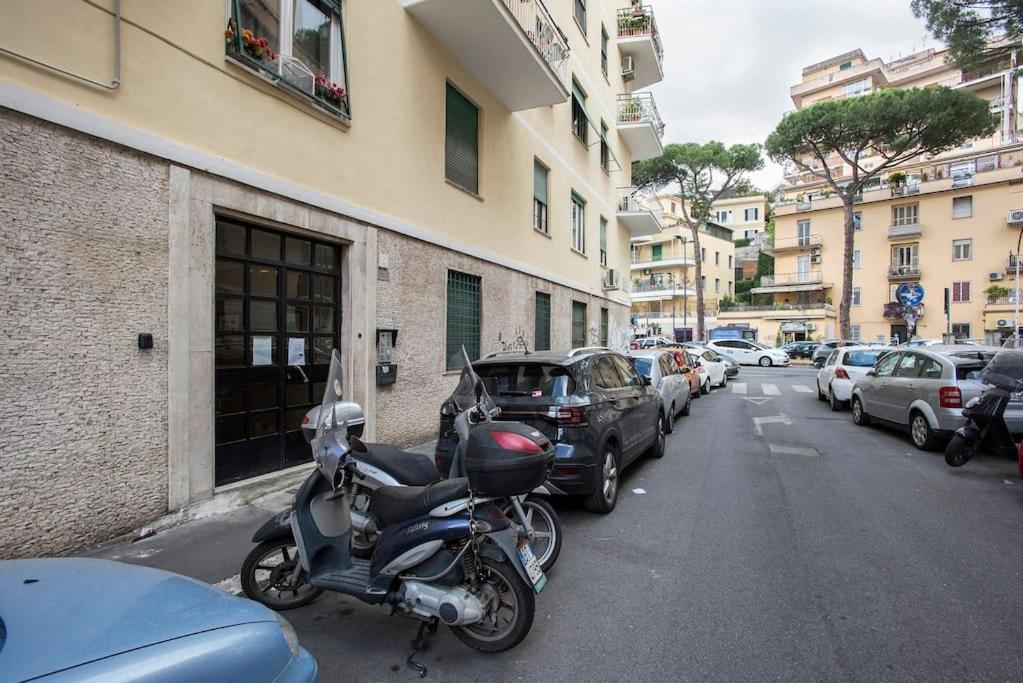 Monte Sacro For 6 Guests Metro B Apartamento