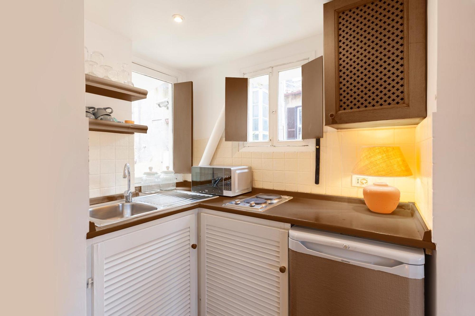 Apartamento Campo Dei Fiori Sun With Balcony