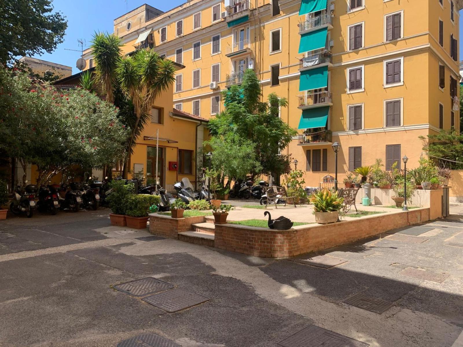 Romeasyoulike - Stradivari Charme Apartamento