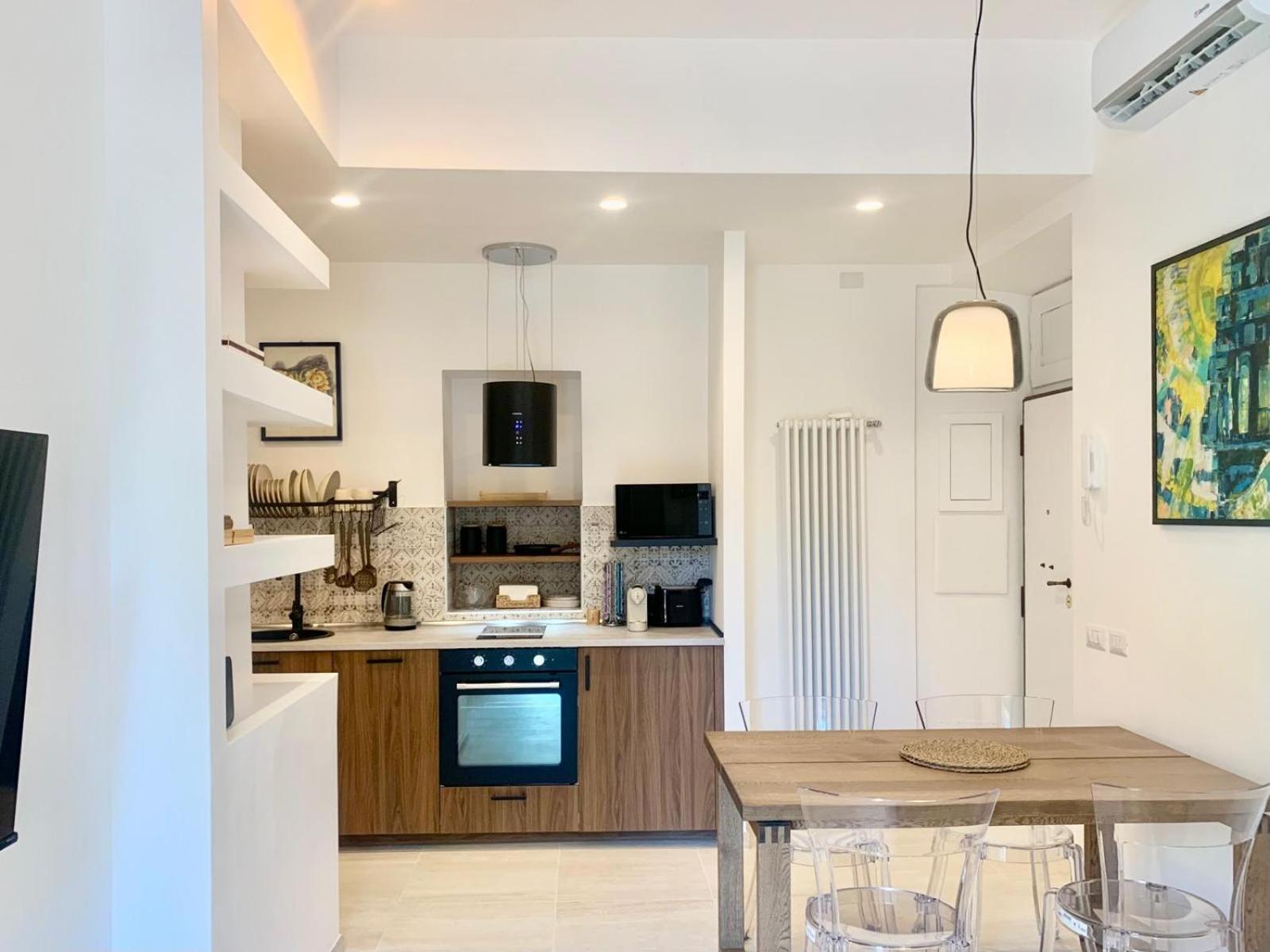 Romeasyoulike - Stradivari Charme Apartamento