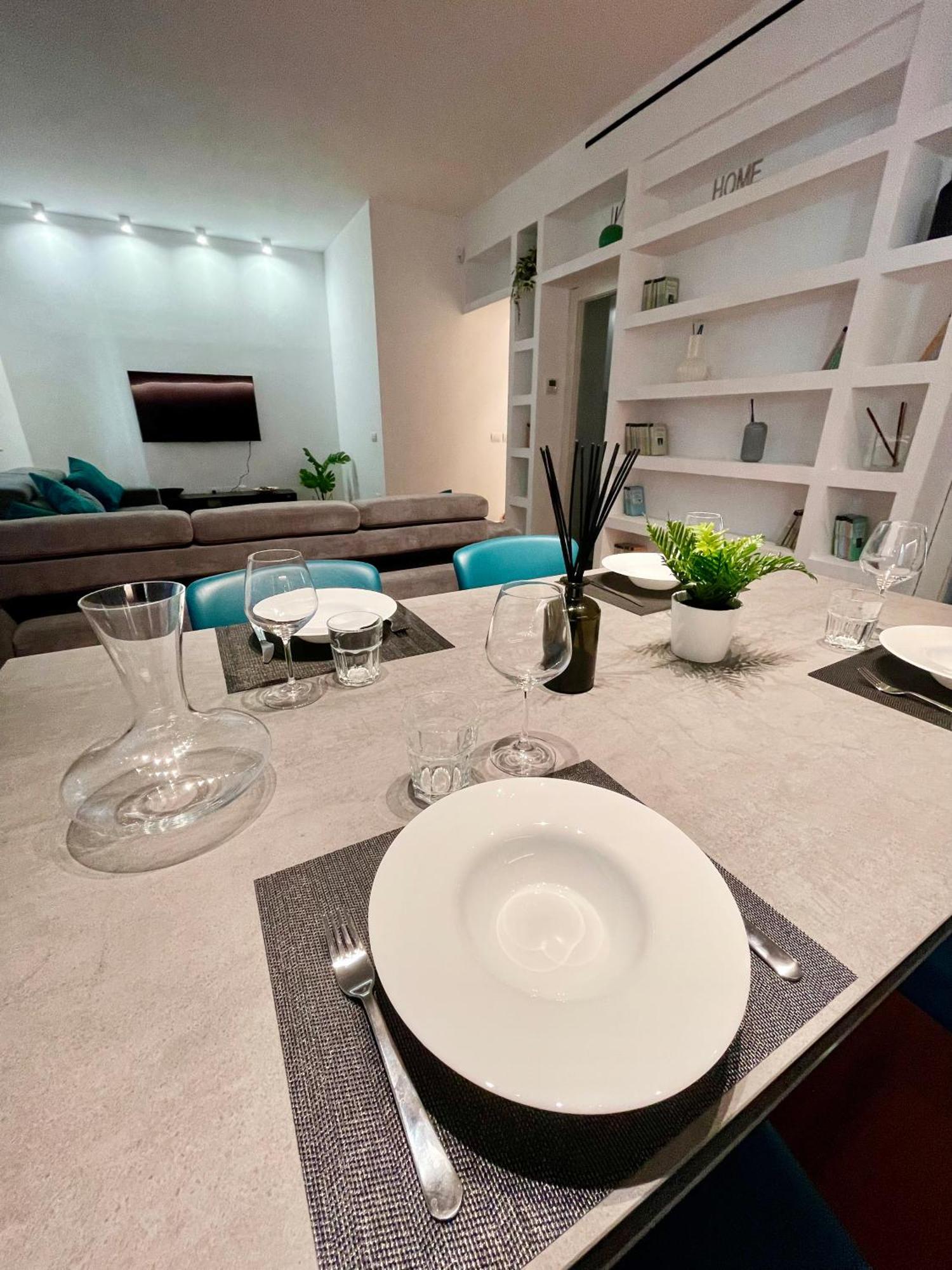 Ada Luxury * Rom