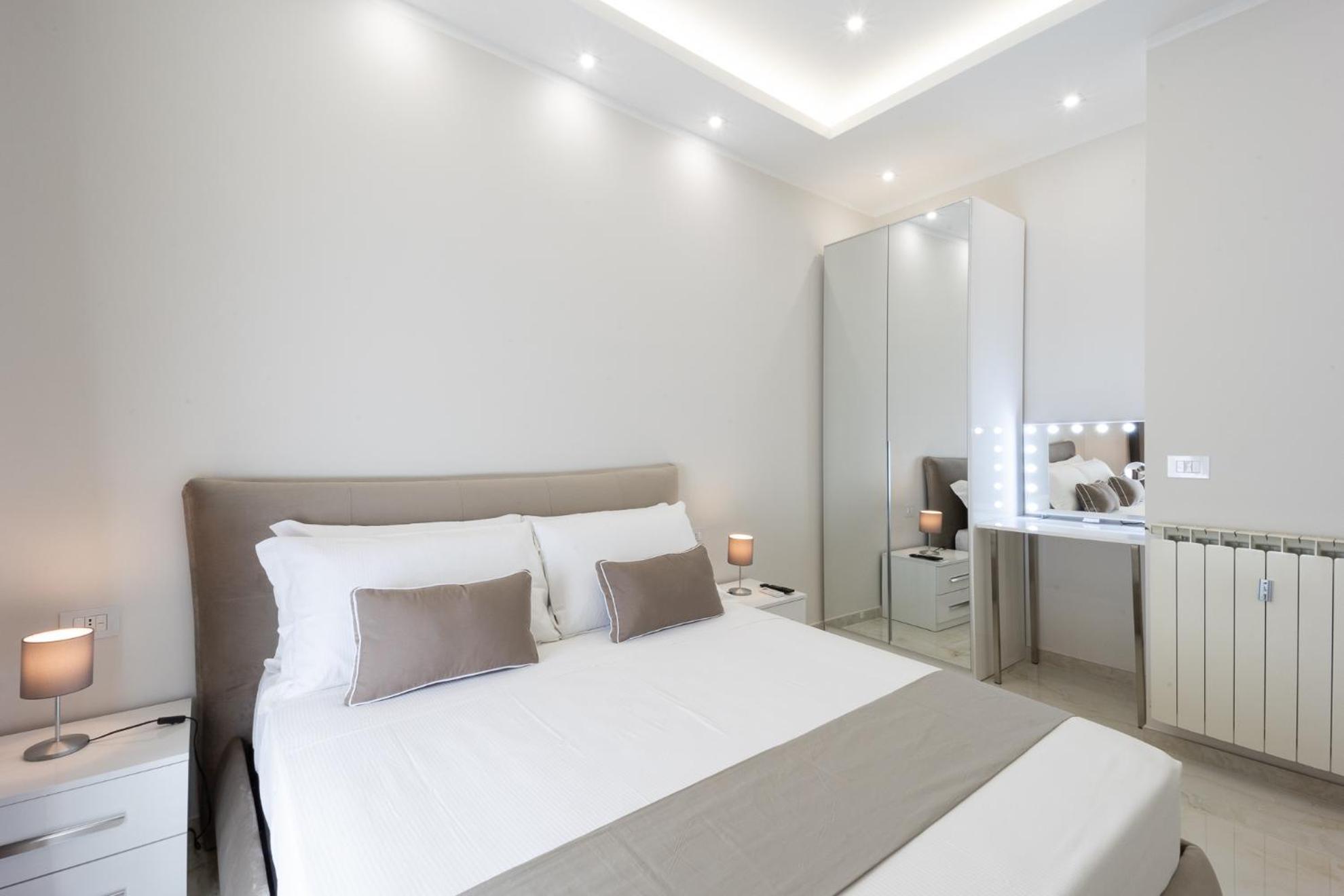 Apartamento Caruso Regal House