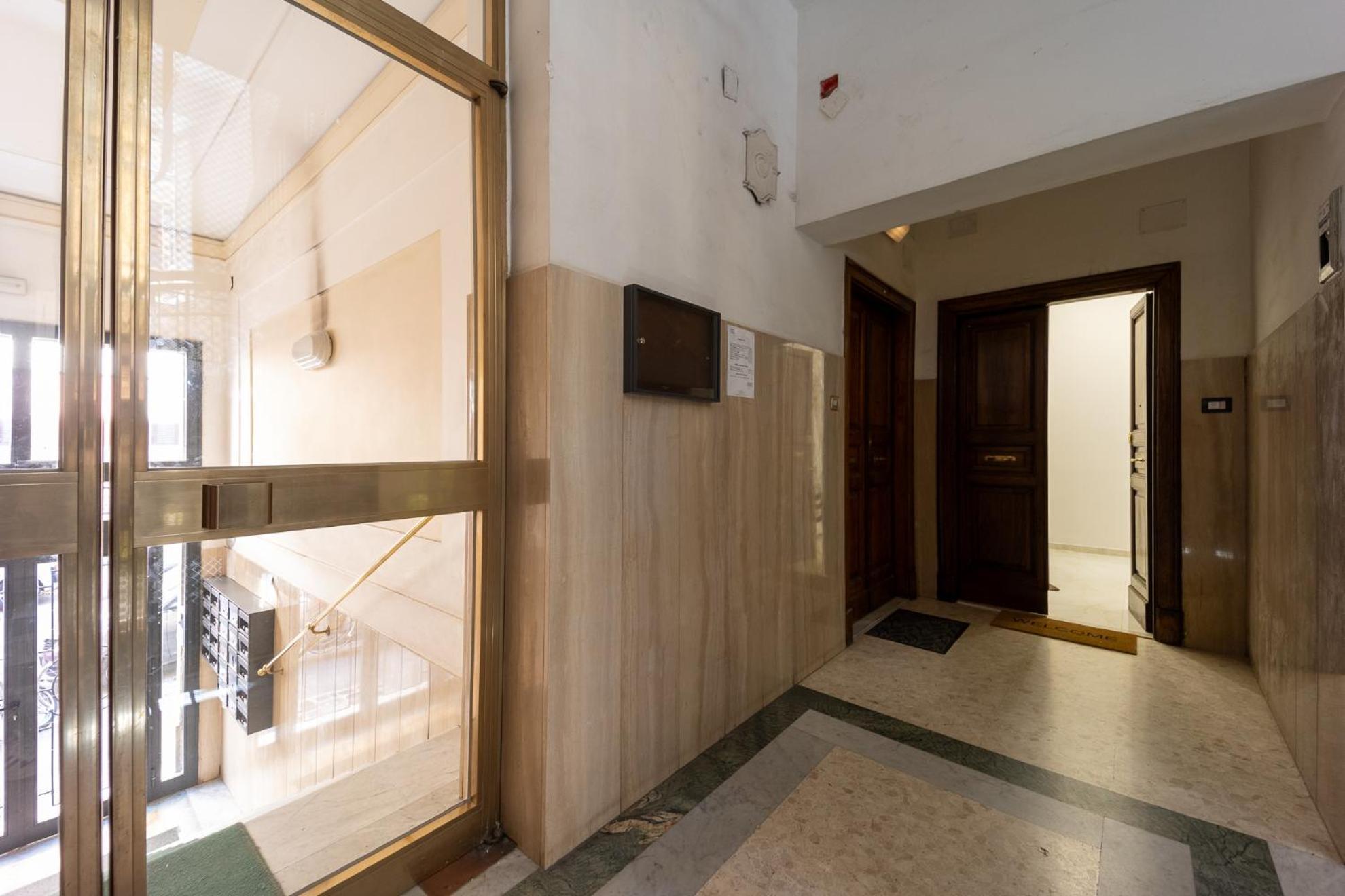 Caruso Regal House Apartment *