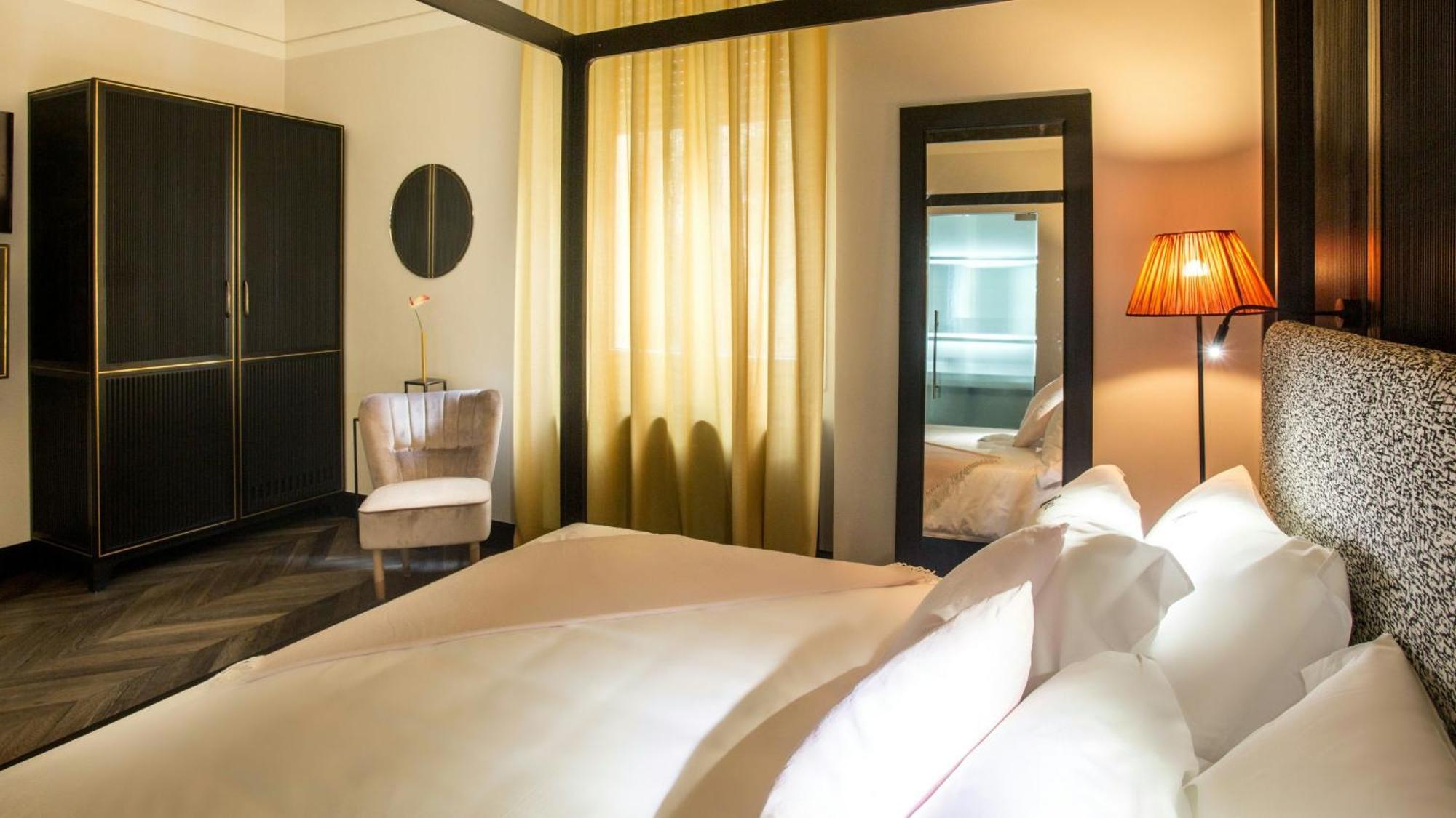 The H'all Tailor 5* Roma